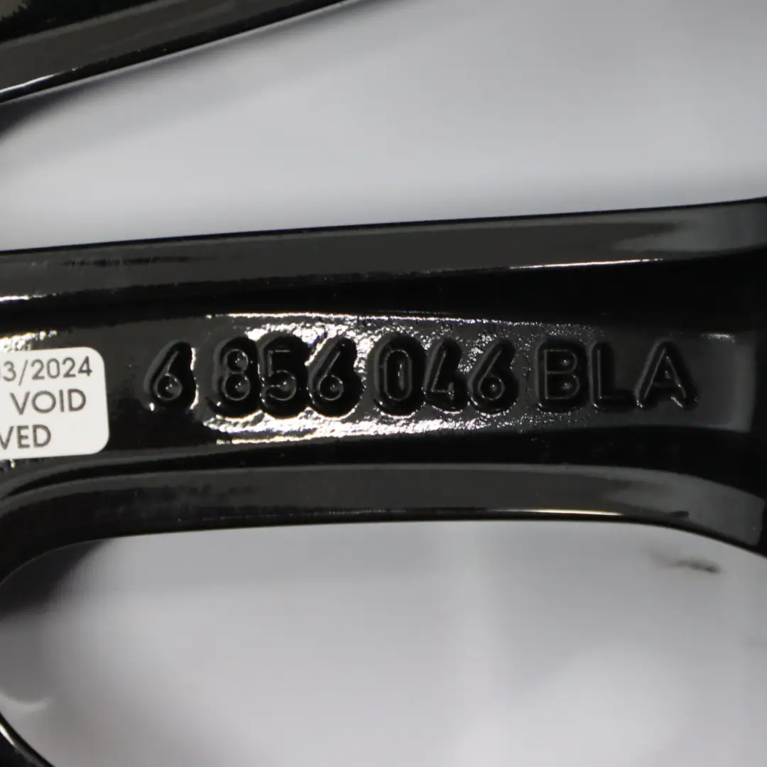 Cerchio in lega nero 17" a raggi netti 519 ET:54 7,5J per Mini Clubman F54 con numero di parte 6856046 Mini Clubman F54 Cerchio in lega nero 17" a raggi netti 519 ET:54 7,5J - SKU 6856046-2 - Numero di parte 6856046