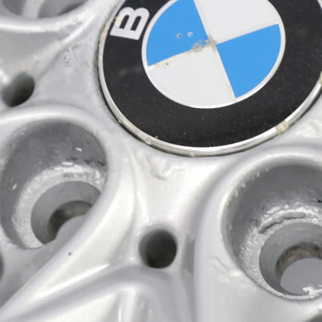 Silberne Leicht metall felge 17" V-Speiche 621 ET:34 7,5J für BMW X1 E84 mit Teilenummer 6861846 BMW X1 E84 Silberne Leicht metall felge 17" V-Speiche 621 ET:34 7,5J - SKU 6861846-1 - Teilenummer 6861846