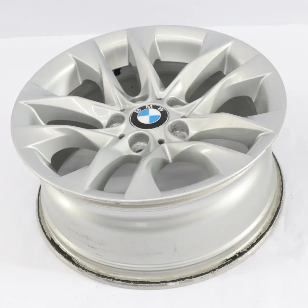 Jante en alliage argenté 17" V Spoke 621 ET:34 7,5J pour BMW X1 E84 à propos du numéro de pièce 6861846 BMW X1 E84 Jante en alliage argenté 17" V Spoke 621 ET:34 7,5J - SKU 6861846-2 - Numéro de pièce 6861846
