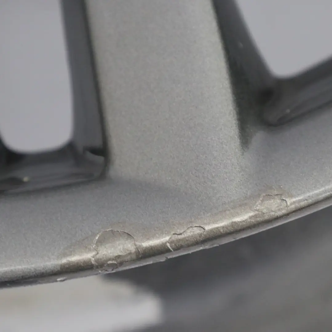 Jante arrière en alliage gris 18" V Spoke 658 8,5J ET:47 pour BMW F30 F31 LCI à propos du numéro de pièce 6866398 BMW F30 F31 LCI Jante arrière en alliage gris 18" V Spoke 658 8,5J ET:47 - SKU 6866398-2 - Numéro de pièce 6866398