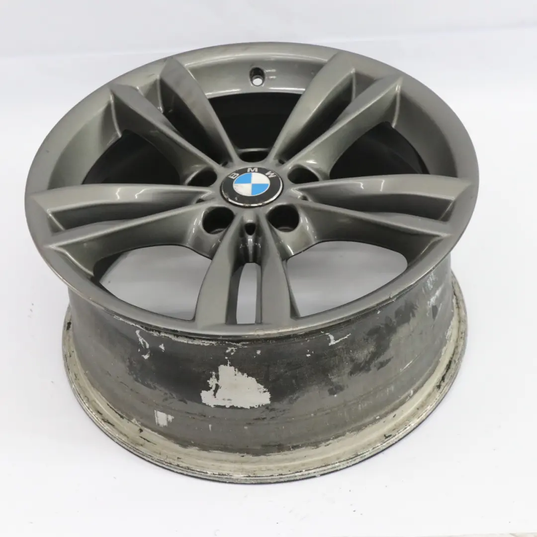 Gris llanta aleación trasera 18 "V Spoke 658 8,5J ET:47 para BMW F30 F31 LCI con número de pieza 6866398 BMW F30 F31 LCI Gris llanta aleación trasera 18 "V Spoke 658 8,5J ET:47 - SKU 6866398-2 - Número de pieza 6866398