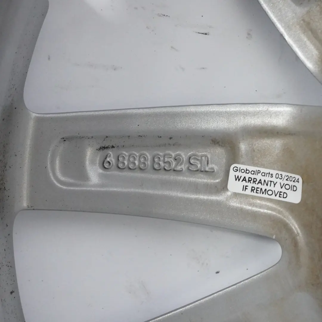 Felga Aluminiowa 18" JCW Grip Spoke 815 ET:51 7.5j Srebrna do Mini F60 o numerze 6888852 Mini F60 Felga Aluminiowa 18" JCW Grip Spoke 815 ET:51 7.5j Srebrna - SKU 6888852-1 - Numer Części 6888852