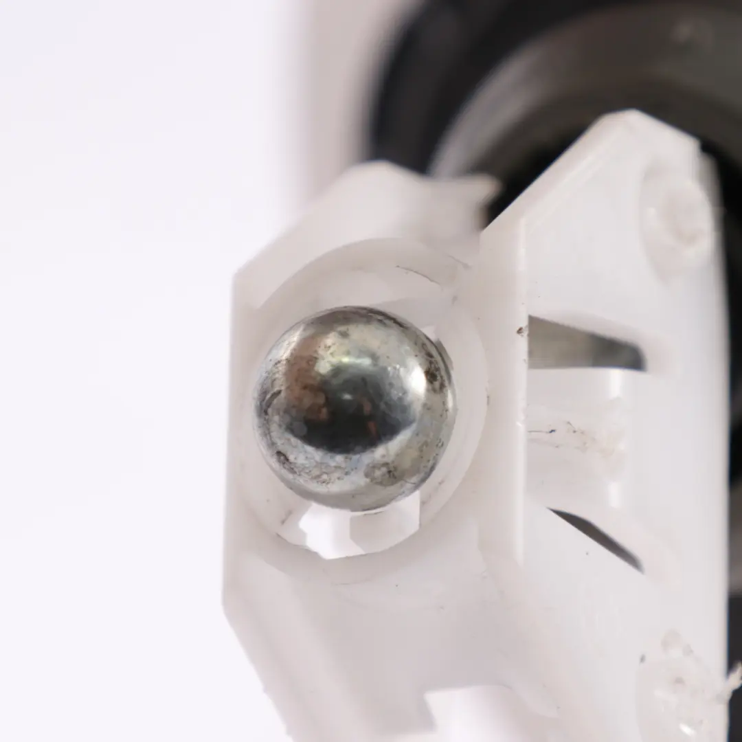 Brake Servo BMW G20 320d Diesel B47D Master Cylinder Reservoir to with Part number 6889796 Brake Servo BMW G20 320d Diesel B47D Master Cylinder Reservoir - SKU 6889796 - Part number 6889796