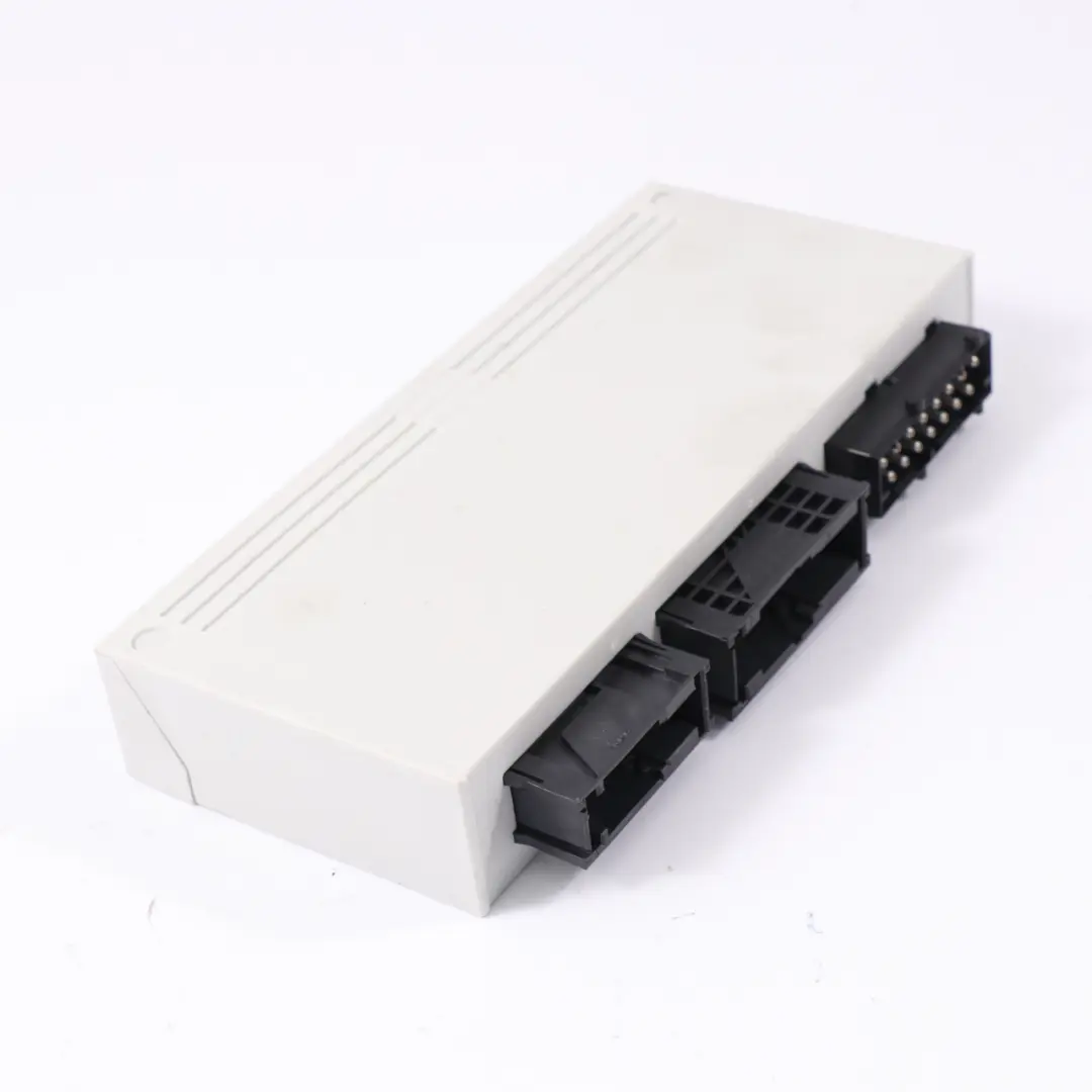 Caja conexiones módulo unidad de control de la carrocería para BMW E46 GM V con número de pieza 6907657 BMW E46 GM V Caja conexiones módulo unidad de control de la carrocería - SKU 6907657 - Número de pieza 6907657