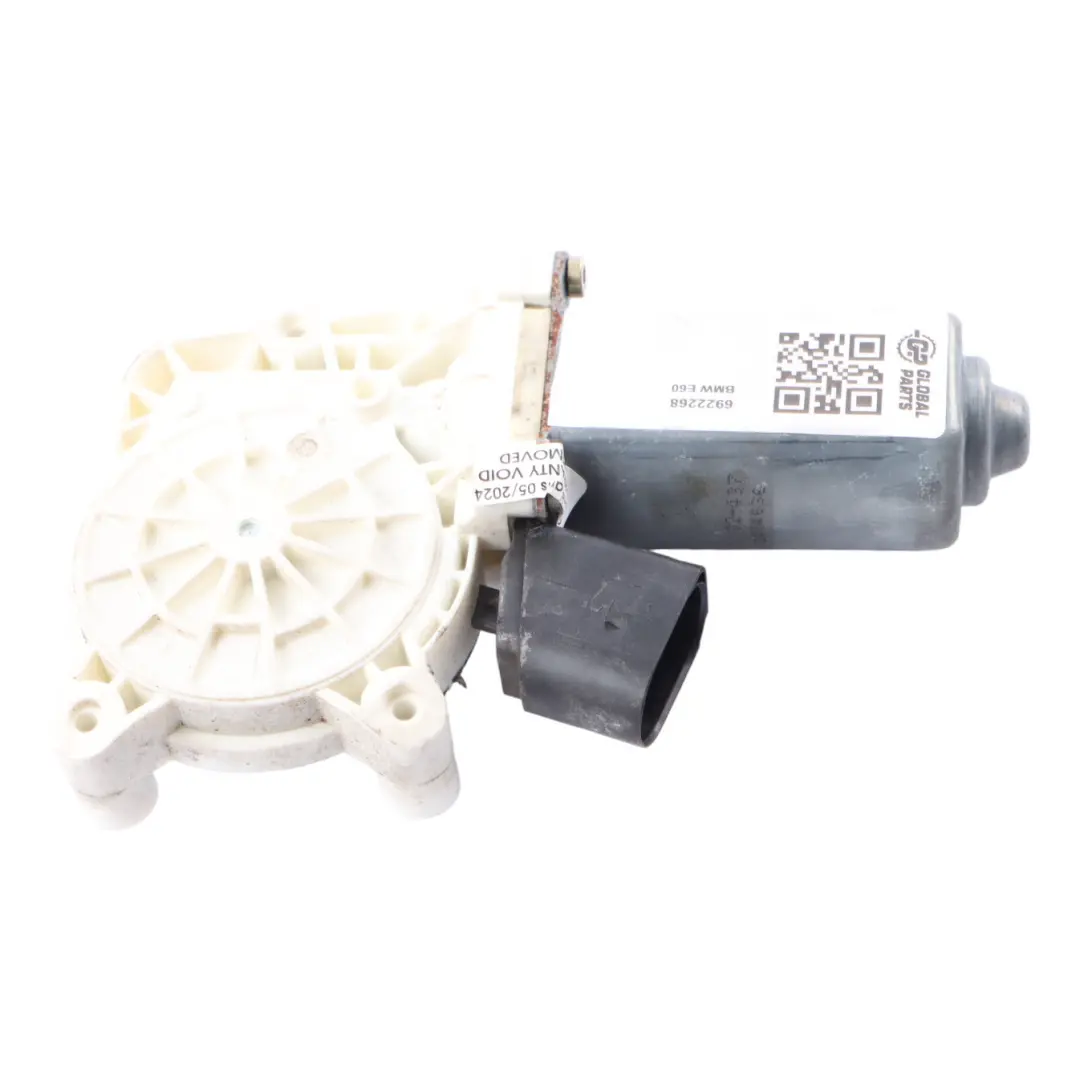Motor elevalunas Actuador Puerta Delantera Derecha para BMW E60 E61 con número de pieza 6981142 BMW E60 E61 Motor elevalunas Actuador Puerta Delantera Derecha - SKU 6922268 - Número de pieza 6981142