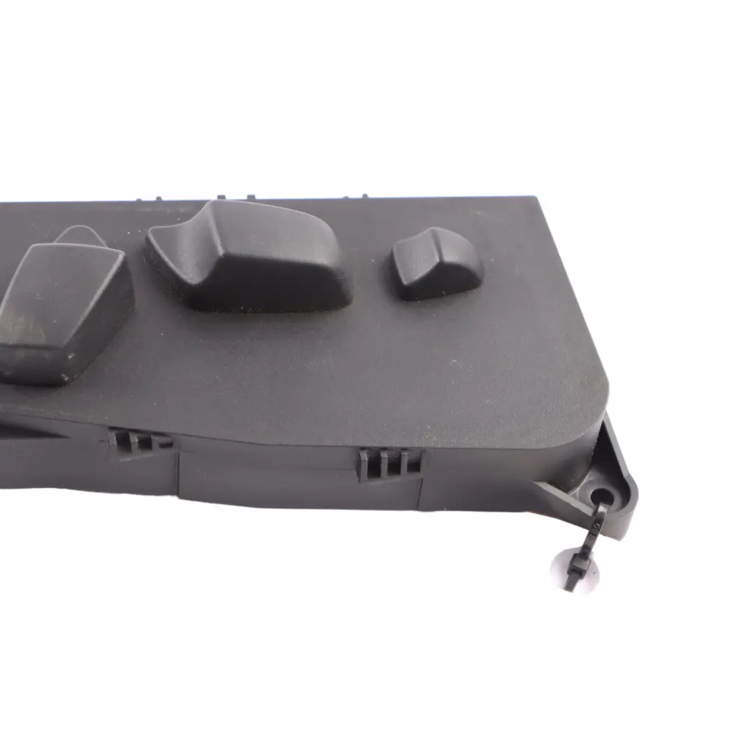 Panel Przełącznik Przyciski Fotela Lewy Przód do BMW E60 E61 o numerze 6926981 BMW E60 E61 Panel Przełącznik Przyciski Fotela Lewy Przód - SKU 6926981 - Numer Części 6926981