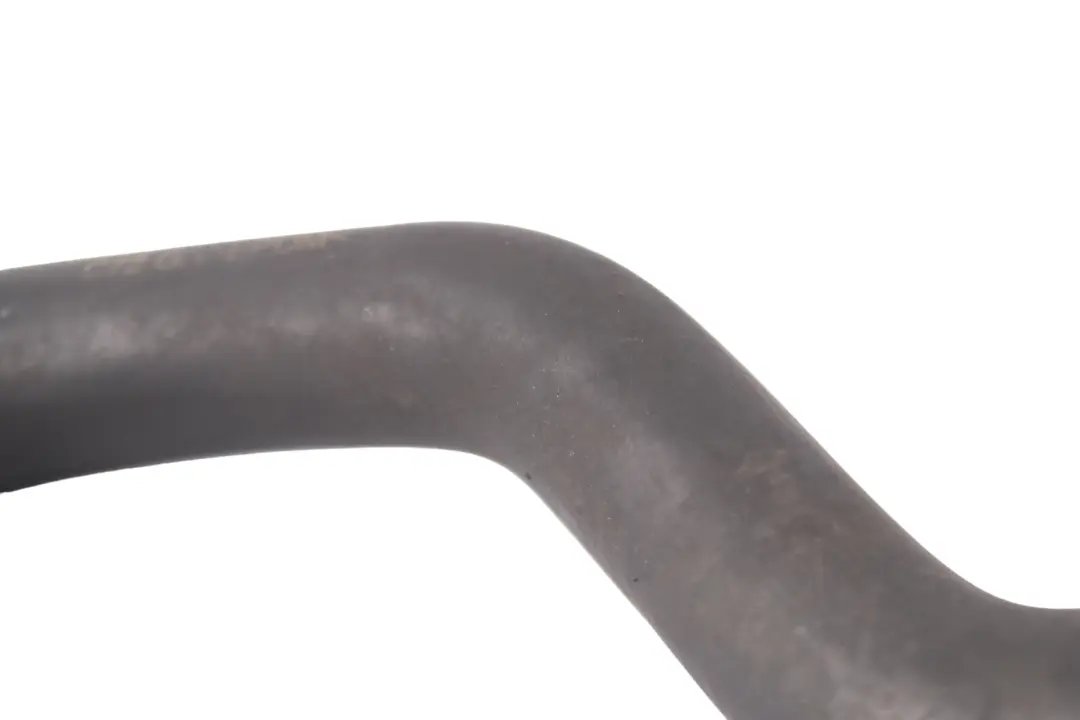 Tuyau de refroidissement d'huile Ford Transit MK7 Diesel 2.4 Tdci pour à propos du numéro de pièce 6C1Q8N039BD Tuyau de refroidissement d'huile Ford Transit MK7 Diesel 2.4 Tdci - SKU 6C1Q8N039BD - Numéro de pièce 6C1Q8N039BD