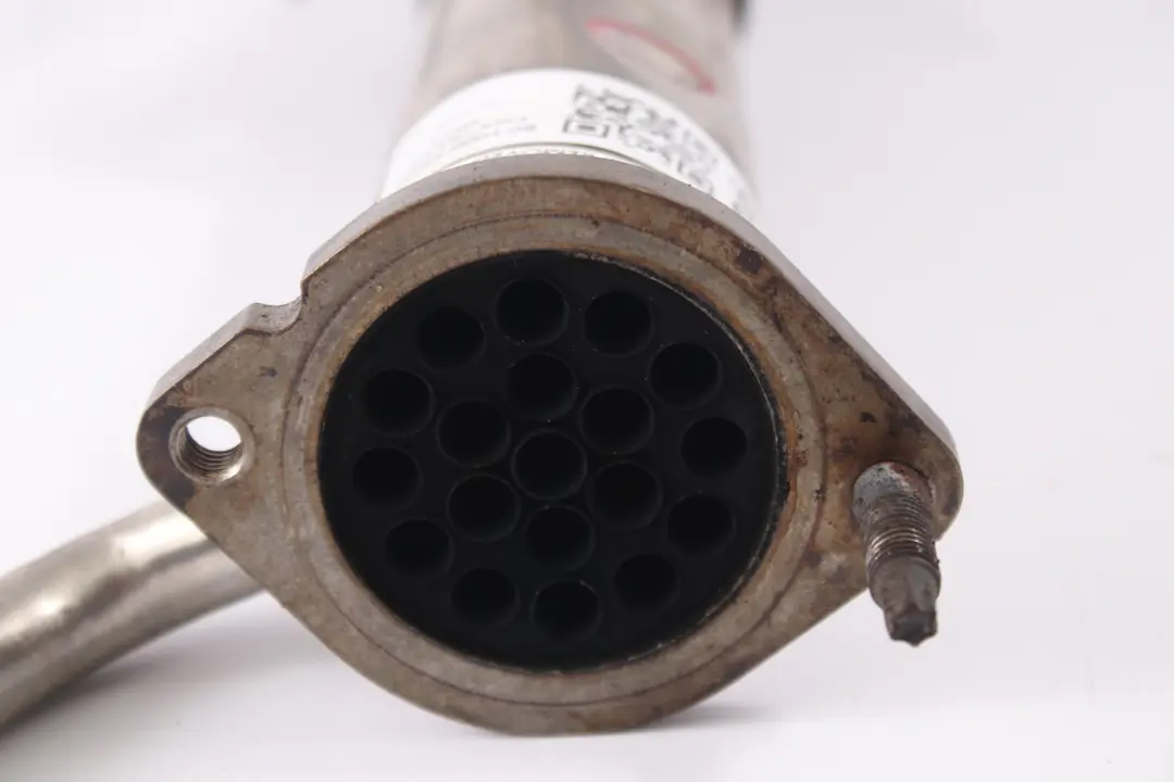 Valvola di raffreddamento EGR Tubo 6C1Q-9F464-BC per Ford Transit Mk7 2.4 TDCi con numero di parte 6C1Q9F464BC Ford Transit Mk7 2.4 TDCi Valvola di raffreddamento EGR Tubo 6C1Q-9F464-BC - SKU 6C1Q9F464BC - Numero di parte 6C1Q9F464BC