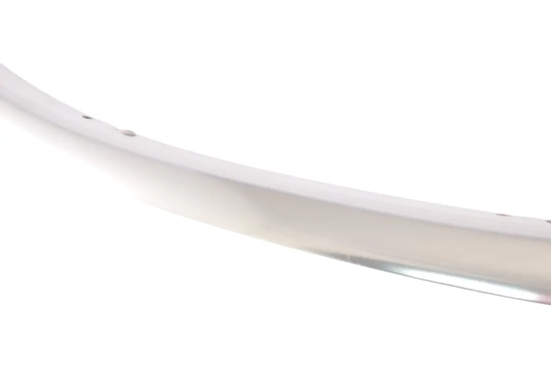 Moulure de toit arrière droite d'habillage chromée pour BMW E46 Touring à propos du numéro de pièce 7000518 BMW E46 Touring Moulure de toit arrière droite d'habillage chromée - SKU 7000518 - Numéro de pièce 7000518