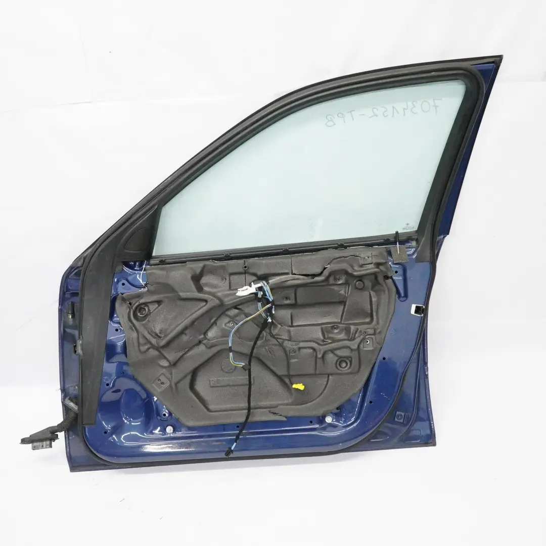 Série 3 E46 Porte Avant Droite Topasblau Bleu Topaze Métallisé - 364 pour BMW à propos du numéro de pièce 7034152 BMW Série 3 E46 Porte Avant Droite Topasblau Bleu Topaze Métallisé - 364 - SKU 7034152-TPB - Numéro de pièce 7034152