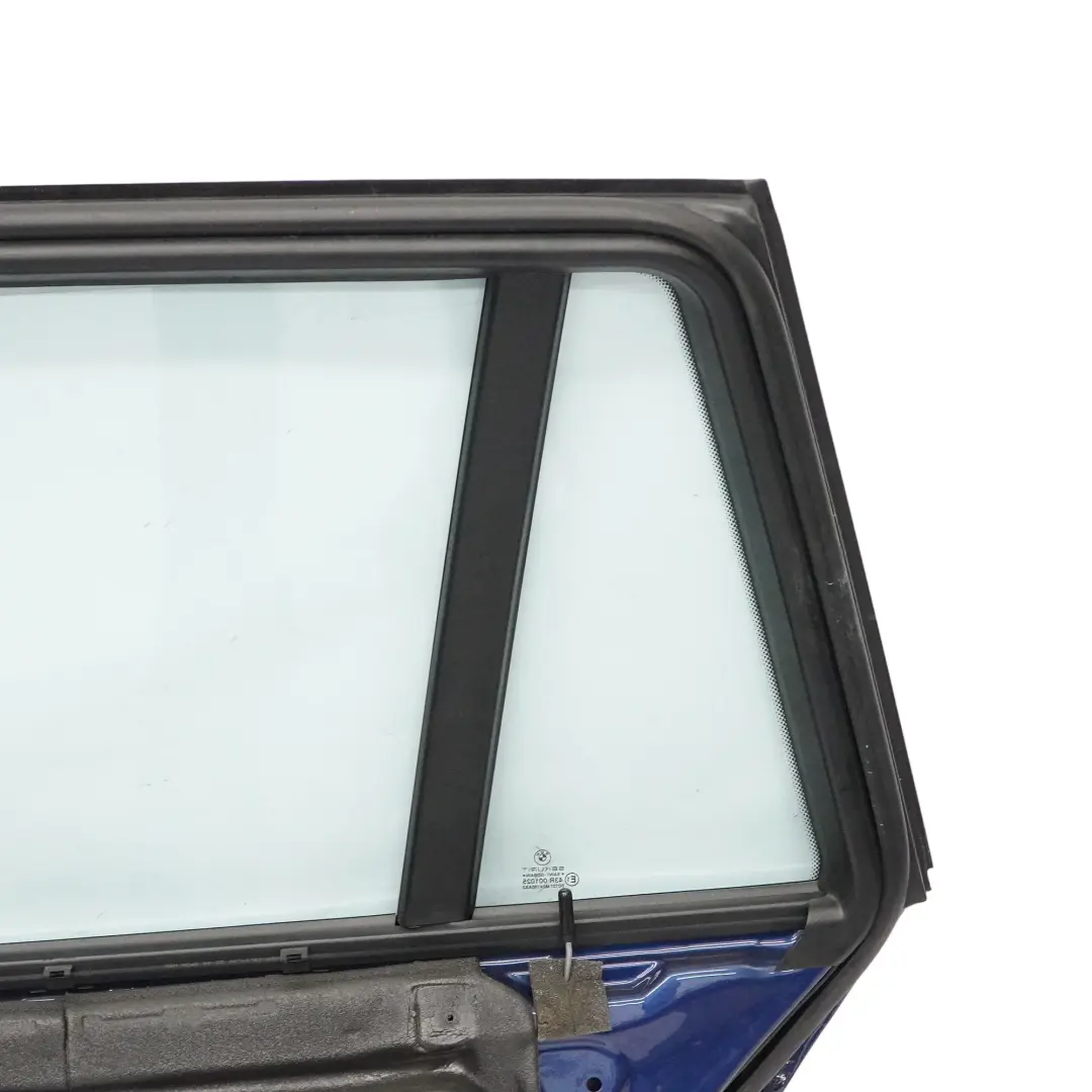 Tür hinten rechts Topasblau Topaz Blue Metallic - 364 für BMW E46 Touring mit Teilenummer 7034156 BMW E46 Touring Tür hinten rechts Topasblau Topaz Blue Metallic - 364 - SKU 7034156-TPB - Teilenummer 7034156