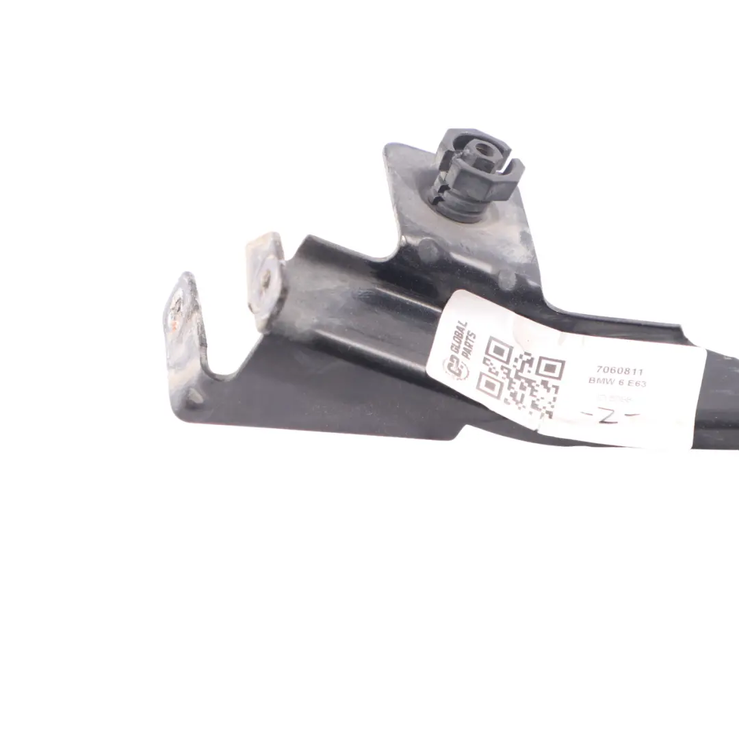 Fender Bracket BMW E63 E64 Front Side Panel Left N/S Bottom Mount Holder to with Part number 7060811 Fender Bracket BMW E63 E64 Front Side Panel Left N/S Bottom Mount Holder - SKU 7060811 - Part number 7060811