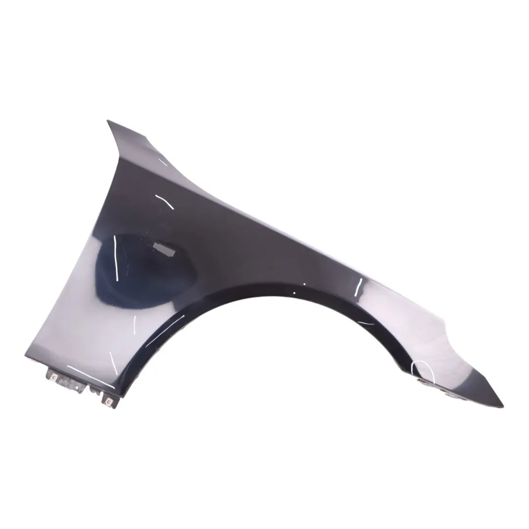 Seitenverkleidung BMW E60 E61 Kotflügel vorne rechts Carbonschwarz Schwarz - 416 für mit Teilenummer 7111430 Seitenverkleidung BMW E60 E61 Kotflügel vorne rechts Carbonschwarz Schwarz - 416 - SKU 7111430-CAR - Teilenummer 7111430