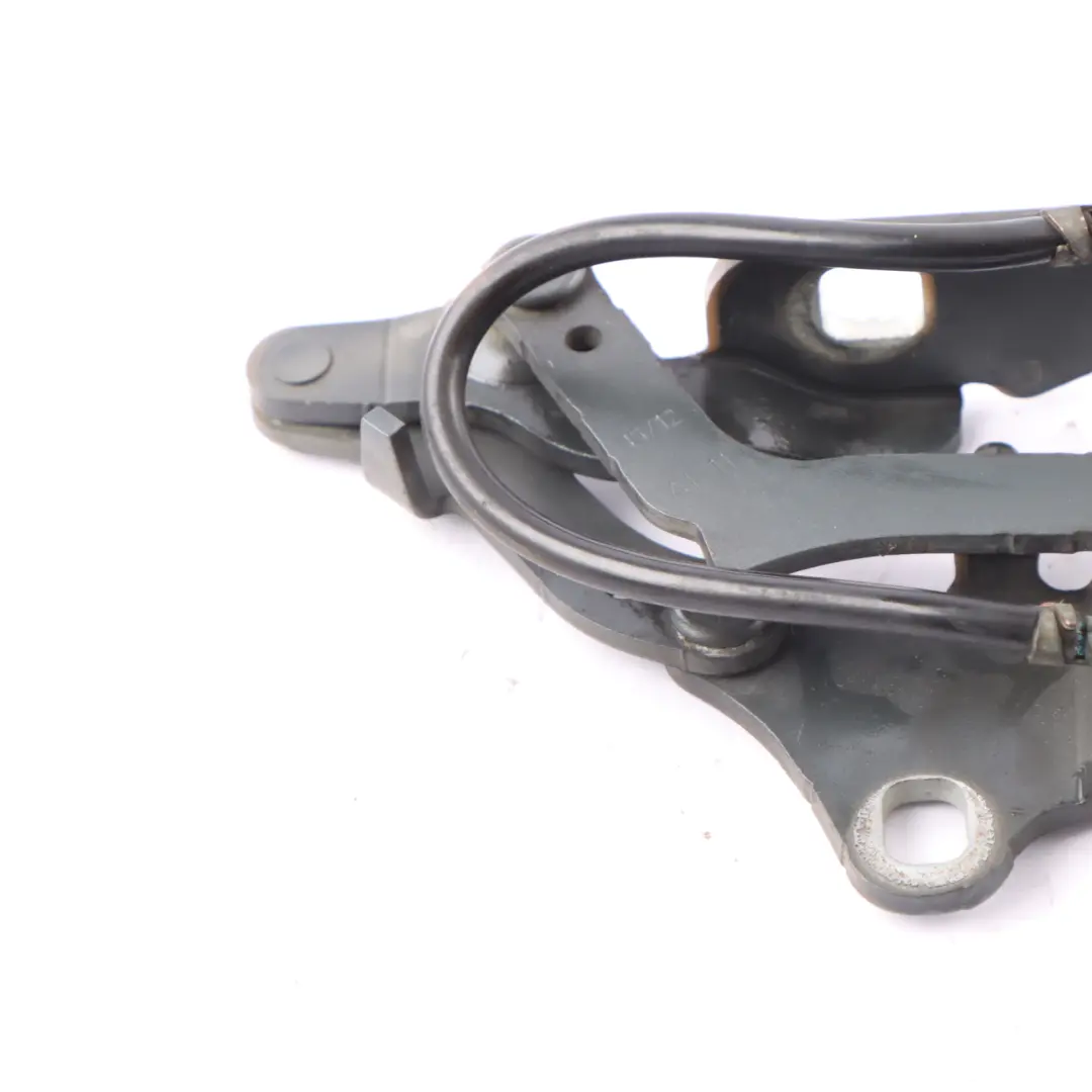 Hinge BMW 3 E90 E92 Left Engine Bonnet Hinge N/S Tasman Green Metallic - A81 to with Part number 7210677 Hinge BMW 3 E90 E92 Left Engine Bonnet Hinge N/S Tasman Green Metallic - A81 - SKU 7115263-TAS - Part number 7210677