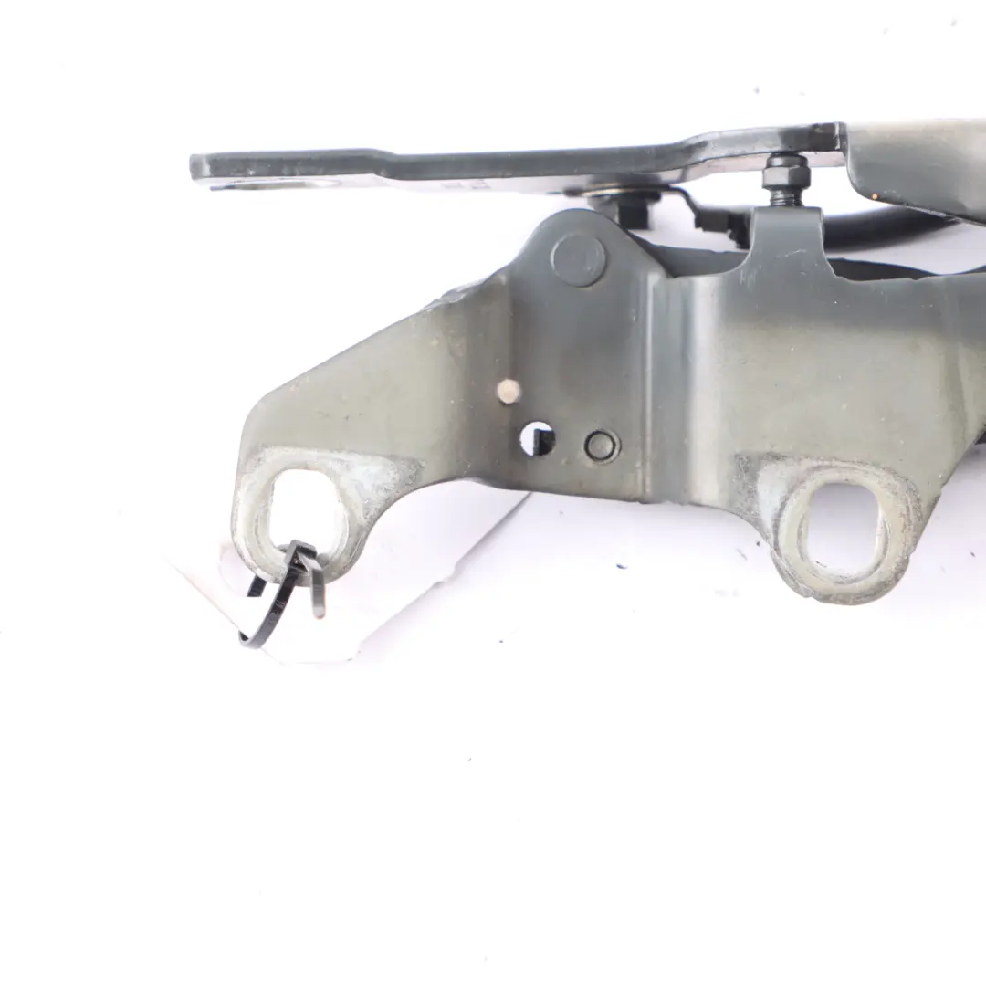 Hinge BMW 3 E90 E92 Left Engine Bonnet Hinge N/S Tasman Green Metallic - A81 to with Part number 7210677 Hinge BMW 3 E90 E92 Left Engine Bonnet Hinge N/S Tasman Green Metallic - A81 - SKU 7115263-TAS - Part number 7210677