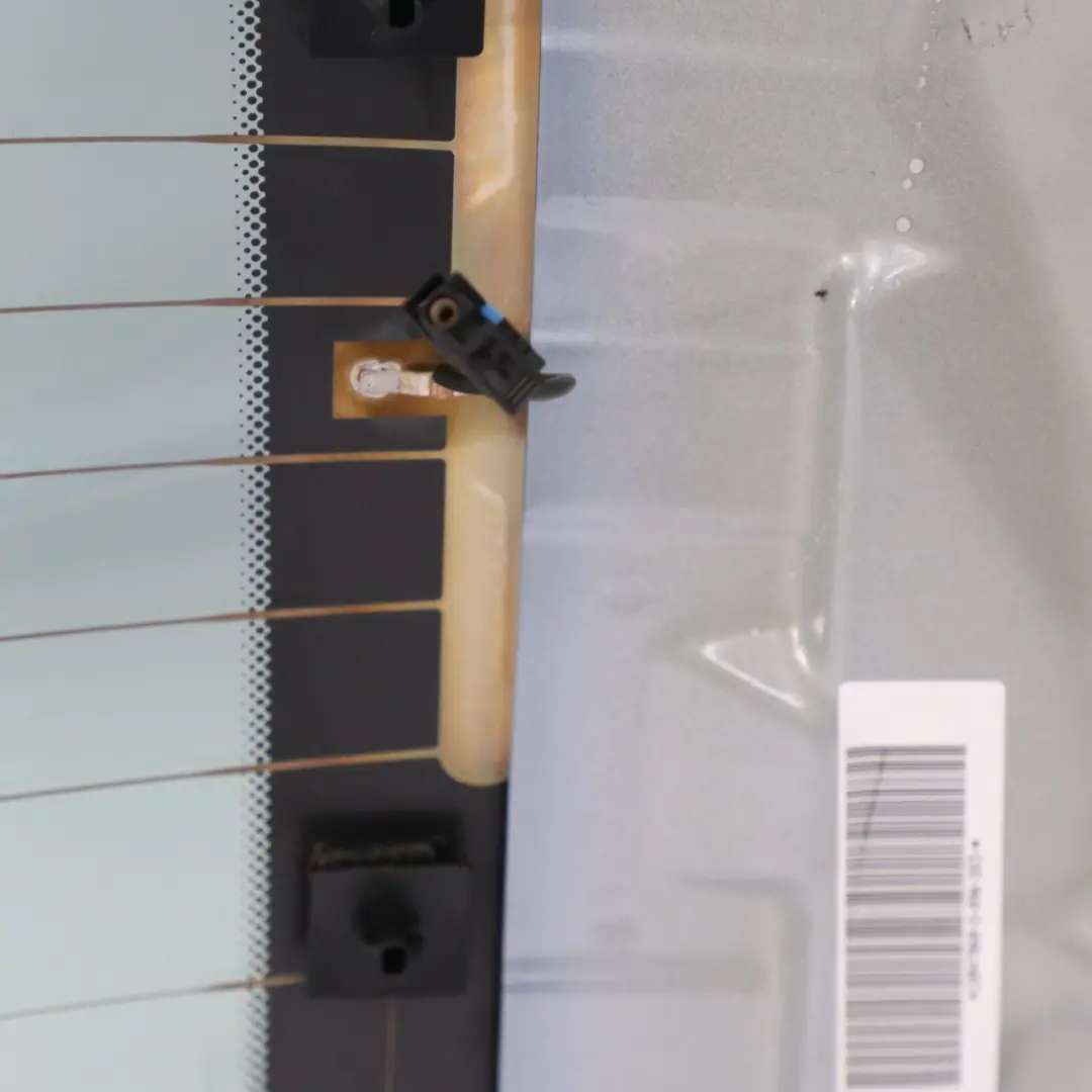 Szyba Tylna Dach Składany Bluewater Niebieski Metalik - 896 do BMW E93 F33 o numerze 7128754 BMW E93 F33 Szyba Tylna Dach Składany Bluewater Niebieski Metalik - 896 - SKU 7128754-WB - Numer Części 7128754