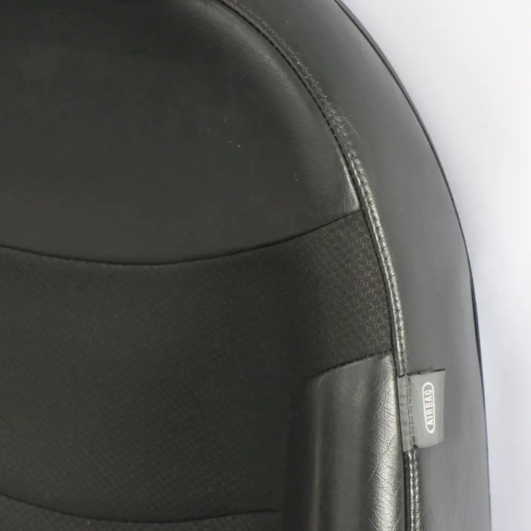 Fotel przedni lewy półskóra Panther Black do Mini Cooper R52 Cabrio o numerze 7130083 Mini Cooper R52 Cabrio Fotel przedni lewy półskóra Panther Black - SKU 7130083-1 - Numer Części 7130083