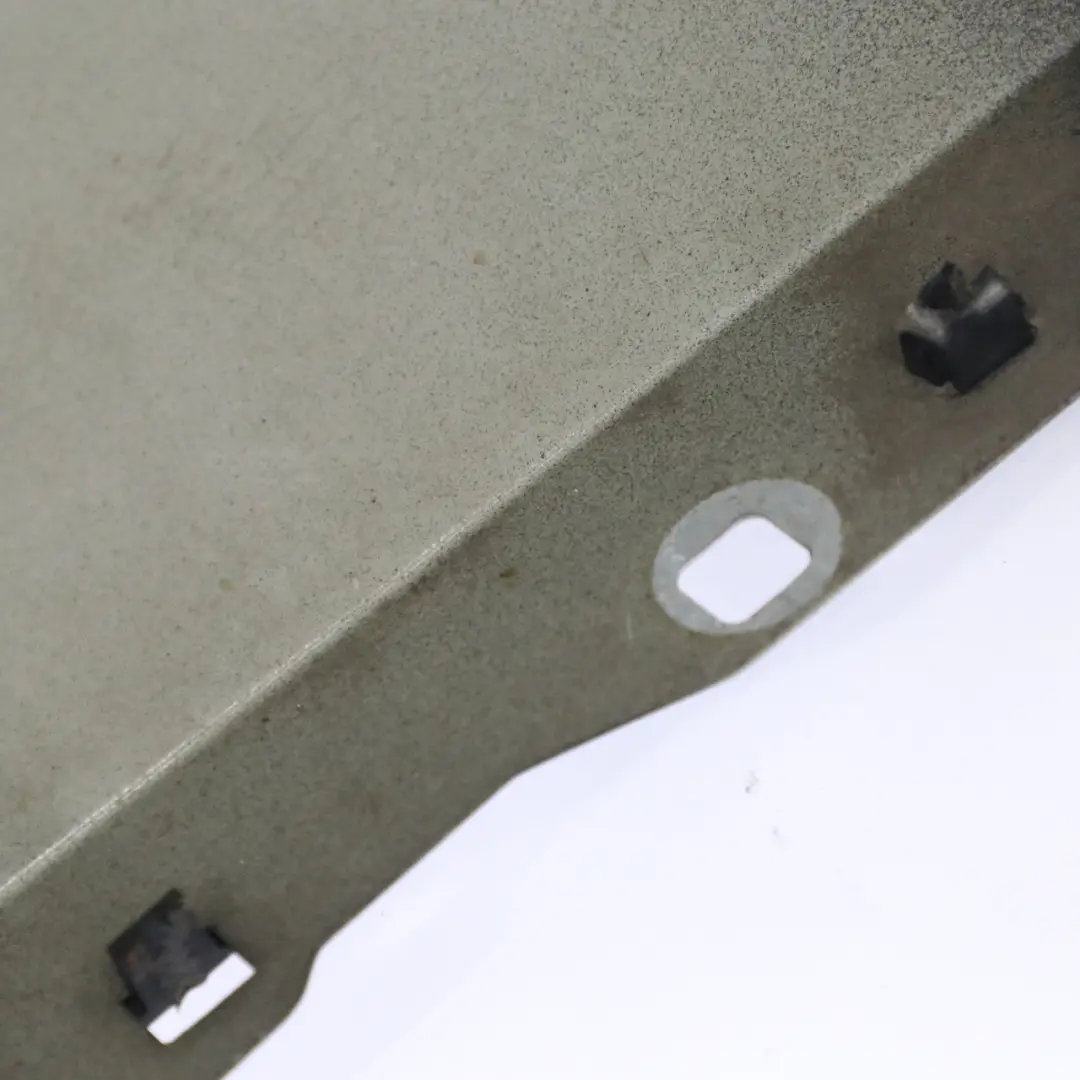 Panel Lateral Guardabarros Delantero Izquierdo Black Sapphire 475 para BMW E81 E87 con número de pieza 7133227 BMW E81 E87 Panel Lateral Guardabarros Delantero Izquierdo Black Sapphire 475 - SKU 7133227-BS3 - Número de pieza 7133227