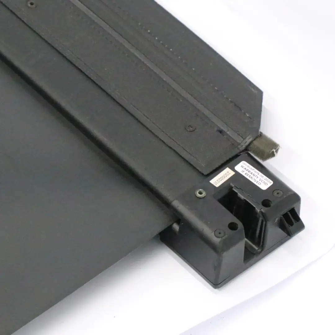 Sichtschutzrollo / Trennnetzrollo Gepäckraum Kofferaum Schwarz für BMW X5 E53 mit Teilenummer 7135675 BMW X5 E53 Sichtschutzrollo / Trennnetzrollo Gepäckraum Kofferaum Schwarz - SKU 7135675 - Teilenummer 7135675