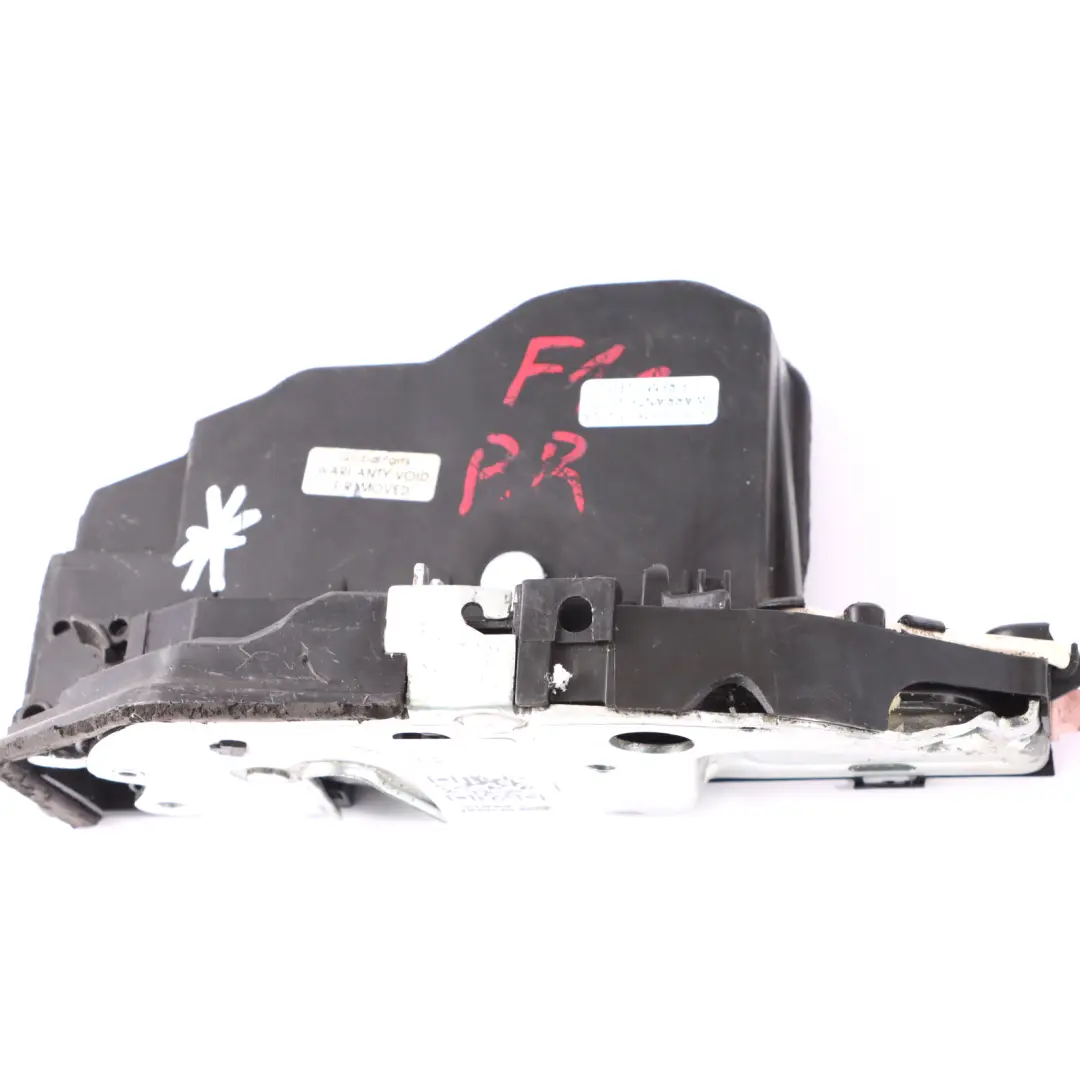 Blocco Porta Posteriore Destra Chiusura Morbida Automatica per BMW F10 F11 con numero di parte 7154516 BMW F10 F11 Blocco Porta Posteriore Destra Chiusura Morbida Automatica - SKU 7154516-1 - Numero di parte 7154516