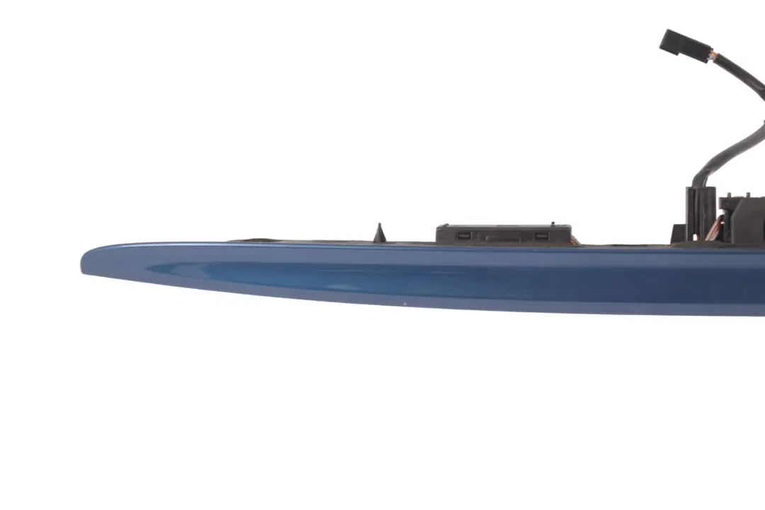 Couvercle de Coffre Arrière Poignée de Lampe Topasblau Bleu 364 pour BMW E46 Touring à propos du numéro de pièce 0403479 BMW E46 Touring Couvercle de Coffre Arrière Poignée de Lampe Topasblau Bleu 364 - SKU 0403479-TPB - Numéro de pièce 0403479