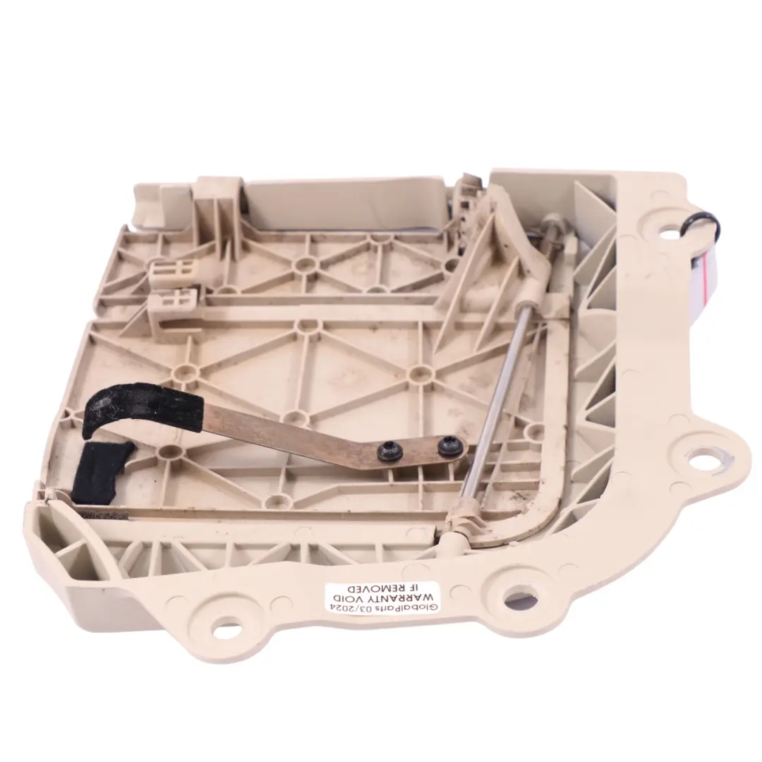 Coprire tetto Flap Linkage uscita pieghevole Lid sinistro Crema Beige per BMW E93 con numero di parte 7174547 BMW E93 Coprire tetto Flap Linkage uscita pieghevole Lid sinistro Crema Beige - SKU 7174547 - Numero di parte 7174547