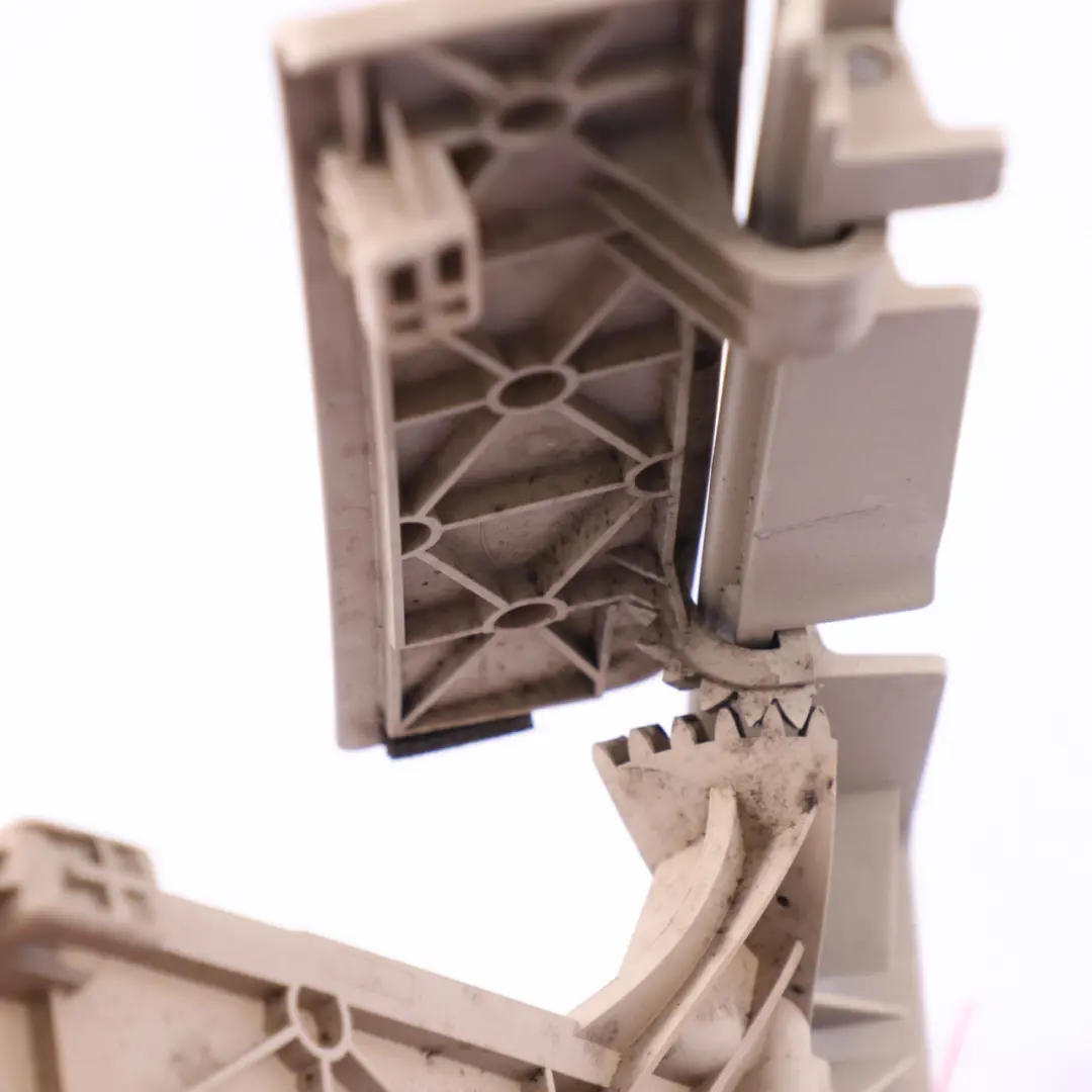 Osłona Dach Dachu Lewa Beż do BMW E93 o numerze 7174547 BMW E93 Osłona Dach Dachu Lewa Beż - SKU 7174547 - Numer Części 7174547