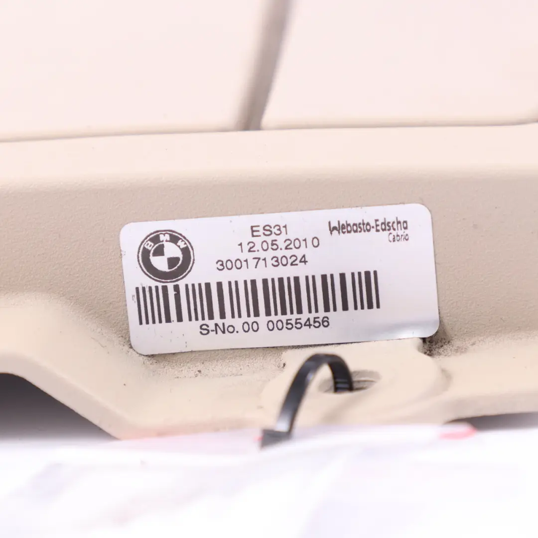 Coperchio tetto pieghevole Coperchio superiore destro per BMW E93 con numero di parte 7175484 BMW E93 Coperchio tetto pieghevole Coperchio superiore destro - SKU 7175484-1 - Numero di parte 7175484