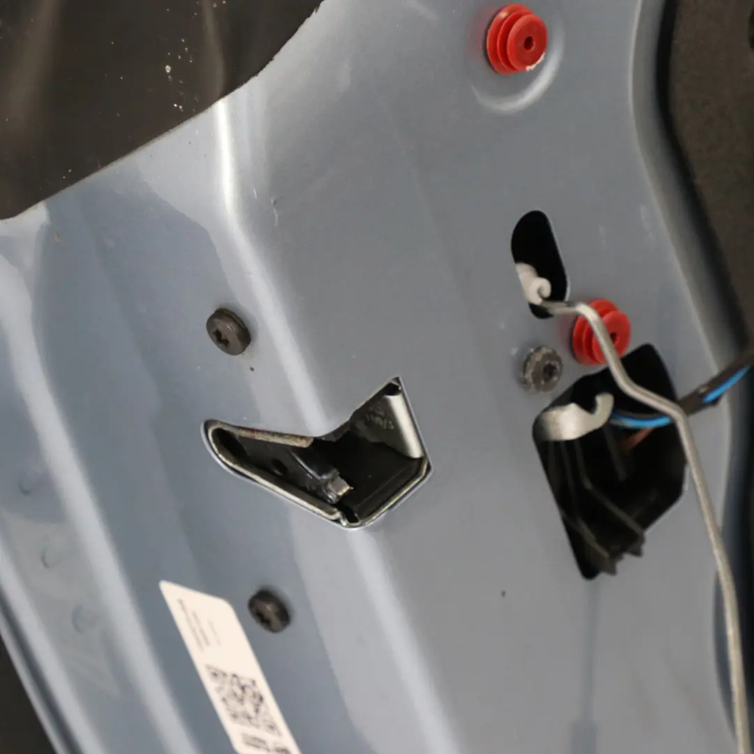 Puerta Delantera Izquierda Azul Agua Metalizado - 896 para BMW E92 E93 con número de pieza 7200569 BMW E92 E93 Puerta Delantera Izquierda Azul Agua Metalizado - 896 - SKU 7200569-WB - Número de pieza 7200569