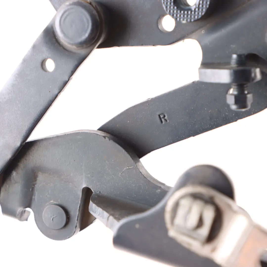 Hood Hinge Right O/S Engine Bonnet Hinge Tiefseeblau Blue Metallic - A76 to BMW F10 F11 with Part number 7207200 BMW F10 F11 Hood Hinge Right O/S Engine Bonnet Hinge Tiefseeblau Blue Metallic - A76 - SKU 7207200-DSB - Part number 7207200