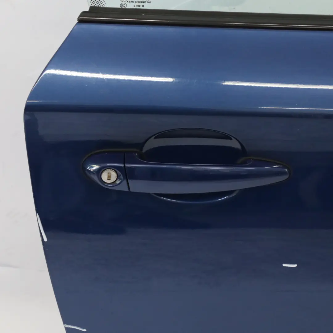 Puerta Delantera Derecha Azul Le Mans Blau Metalizado - 381 para BMW E81 E82 E88 con número de pieza 7207446 BMW E81 E82 E88 Puerta Delantera Derecha Azul Le Mans Blau Metalizado - 381 - SKU 7207446-LMB - Número de pieza 7207446