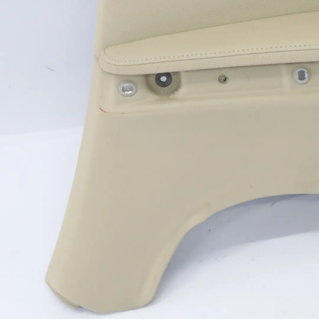 Pannello Laterale Posteriore Destro Cabrio Fodera Pelle Crema Beige per BMW E93 con numero di parte 7218932 BMW E93 Pannello Laterale Posteriore Destro Cabrio Fodera Pelle Crema Beige - SKU 7218932 - Numero di parte 7218932