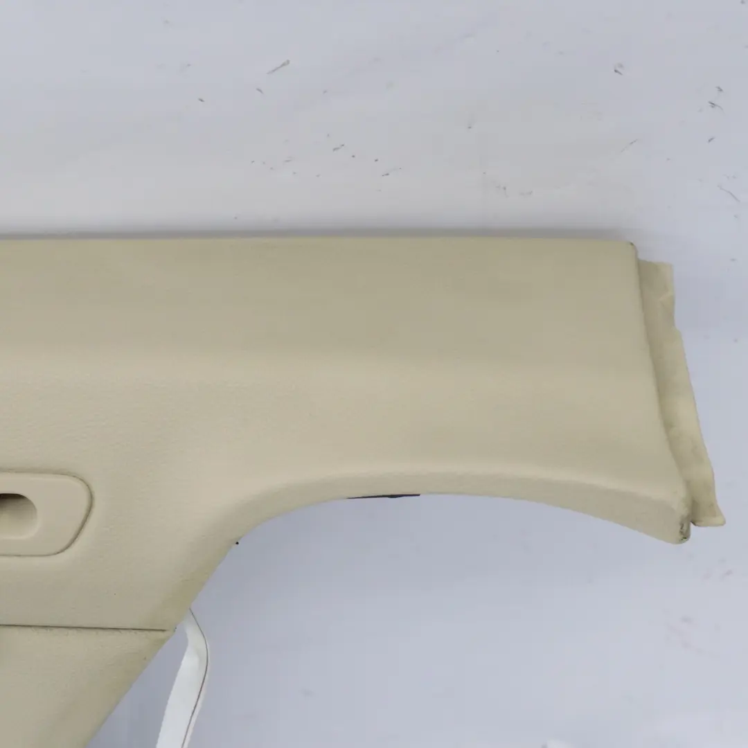 Panel lateral trasero derecho Cabrio Forro Cuero Crema Beige para BMW E93 con número de pieza 7218932 BMW E93 Panel lateral trasero derecho Cabrio Forro Cuero Crema Beige - SKU 7218932 - Número de pieza 7218932