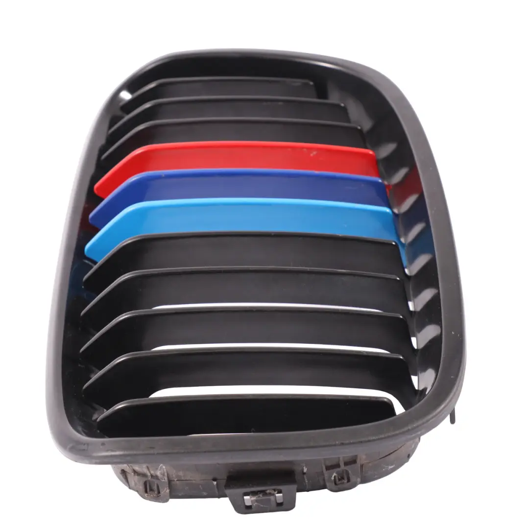 Griglia anteriore BMW F20 F21 Paraurti centrale copertura cromata N/S per con numero di parte 7239021 Griglia anteriore BMW F20 F21 Paraurti centrale copertura cromata N/S - SKU 7239021-3 - Numero di parte 7239021