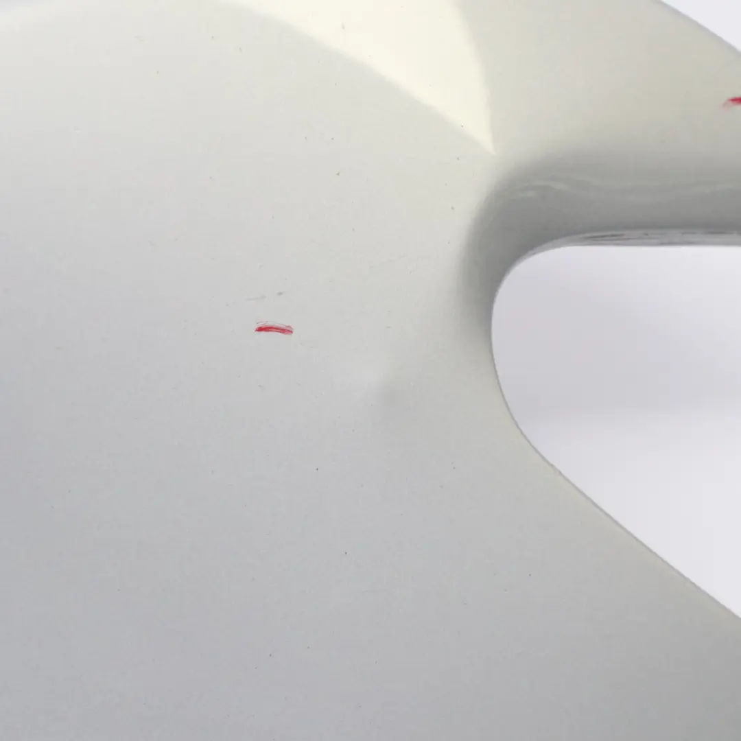 Pannello laterale anteriore sinistro parafango Titansilber - 354 per BMW F10 F11 con numero di parte 7248659 BMW F10 F11 Pannello laterale anteriore sinistro parafango Titansilber - 354 - SKU 7248659-TS - Numero di parte 7248659