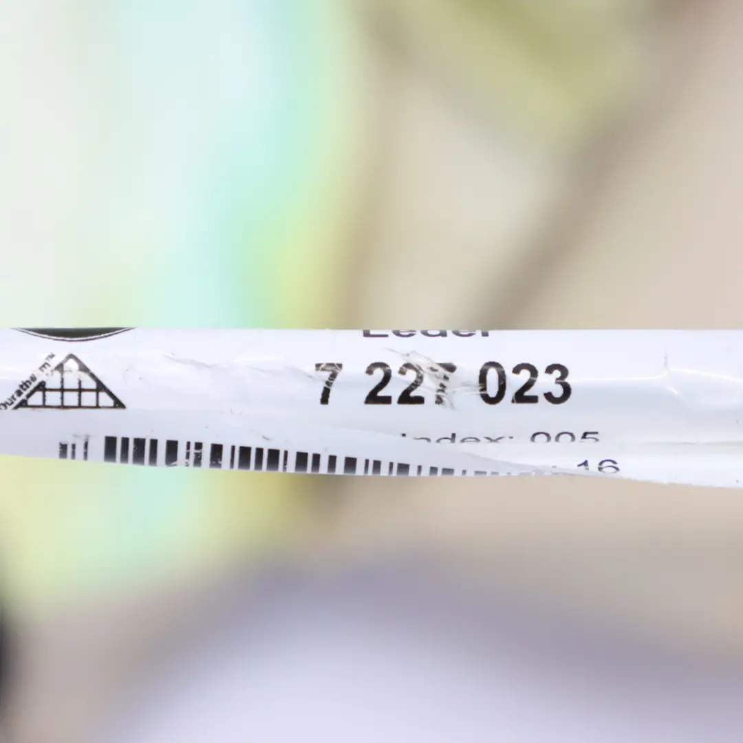 Housse de dossier siège sport avant droite gauche en cuir Dakota Oyster pour BMW F11 à propos du numéro de pièce 7260510 BMW F11 Housse de dossier siège sport avant droite gauche en cuir Dakota Oyster - SKU 7260510 - Numéro de pièce 7260510