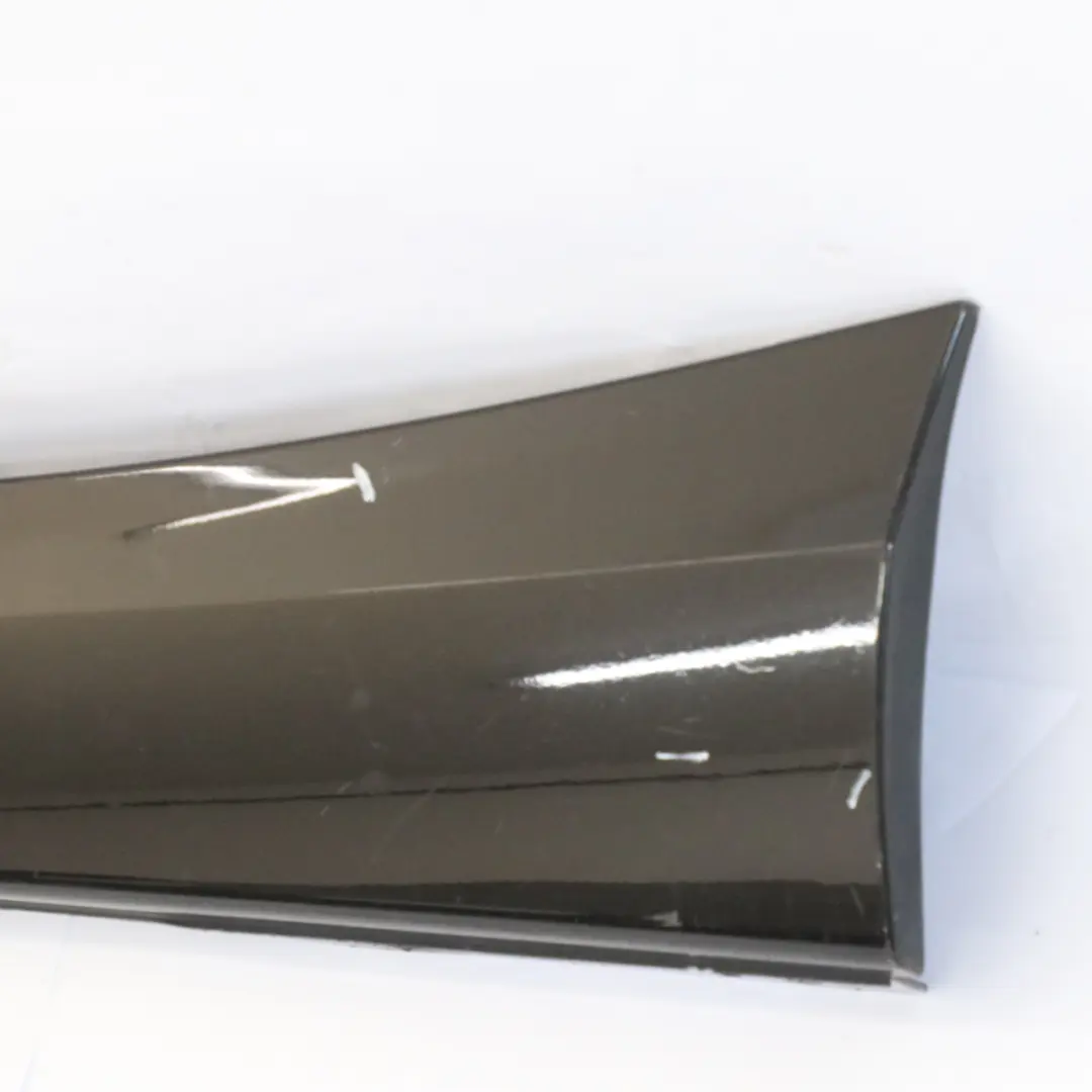 Striscia davanzale sinistra Gonna laterale Nero Zaffiro Metallizzato 475 per BMW F20 con numero di parte 7293553 BMW F20 Striscia davanzale sinistra Gonna laterale Nero Zaffiro Metallizzato 475 - SKU 7293553-BS2 - Numero di parte 7293553