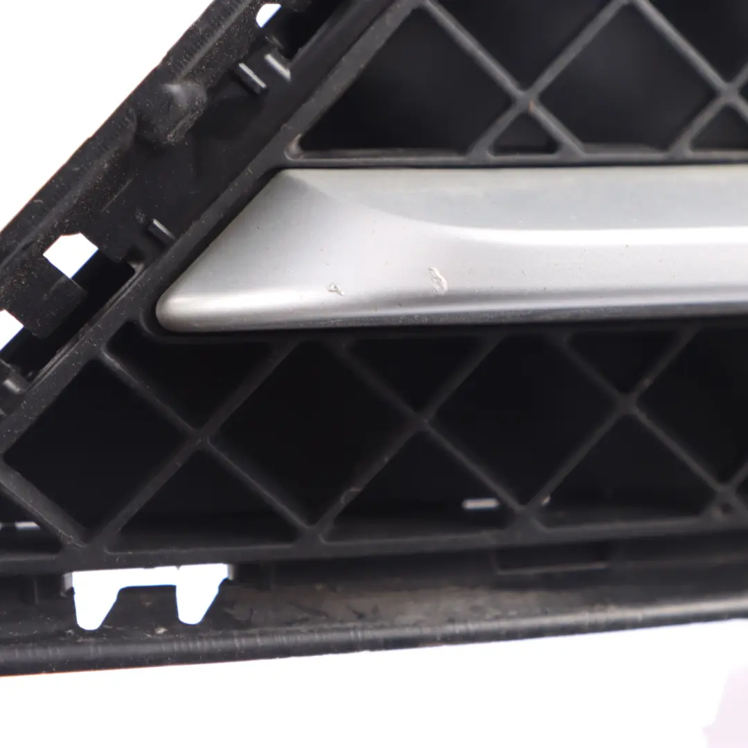 BMW X1 E84 Paraurti Anteriore Griglia Inferiore Destra Nero - SKU 7303754-1 - Numero di parte 7303754