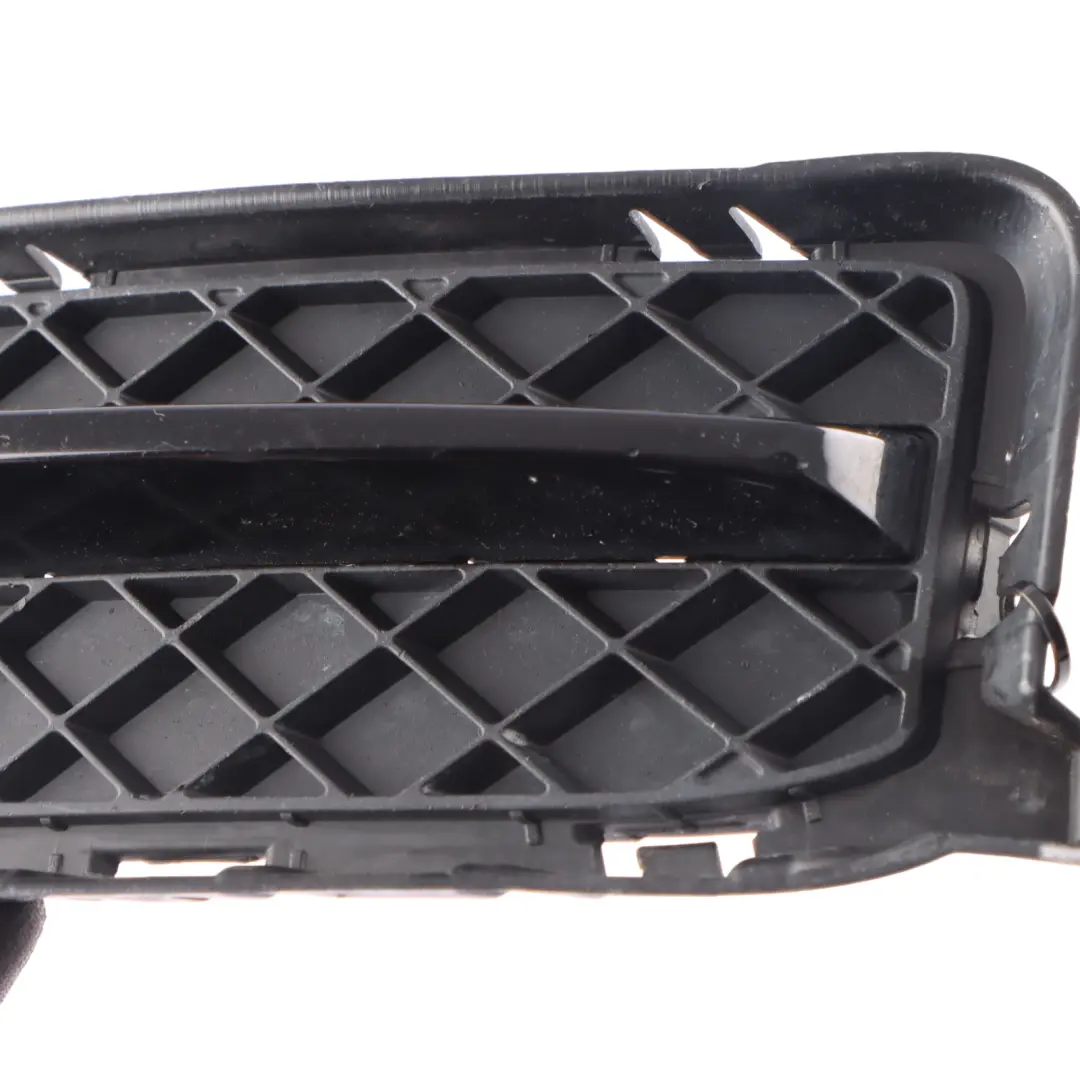 Kratka Atrapa Zderzaka Przednia Lewa Przód Lewy do BMW X1 E84 o numerze 7303757 BMW X1 E84 Kratka Atrapa Zderzaka Przednia Lewa Przód Lewy - SKU 7303757-1 - Numer Części 7303757