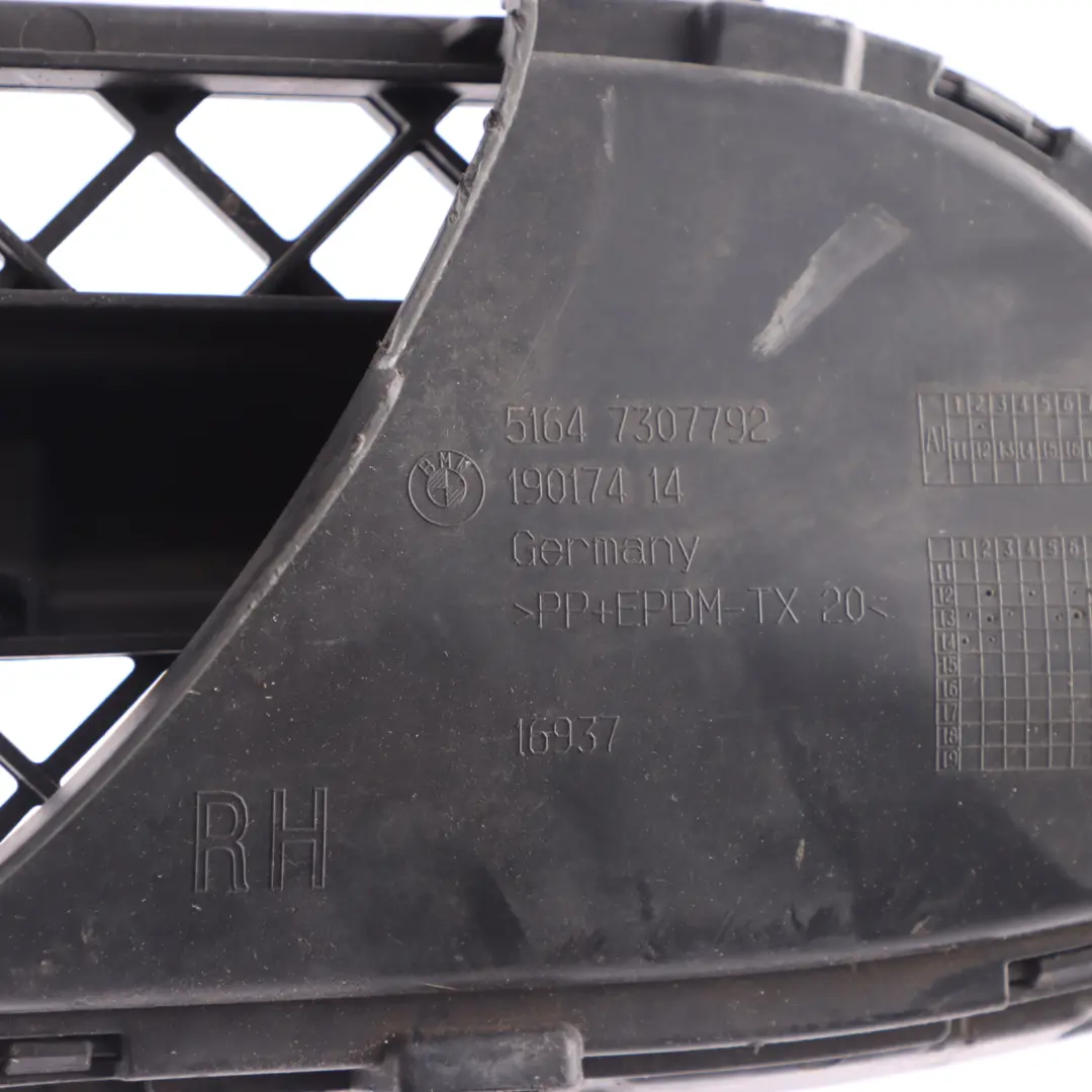 Vordere Untere Stoßstange Mitte Kühler Grill Formteil für Bmw X1 E84 mit Teilenummer 7307792 Bmw X1 E84 Vordere Untere Stoßstange Mitte Kühler Grill Formteil - SKU 7307792 - Teilenummer 7307792