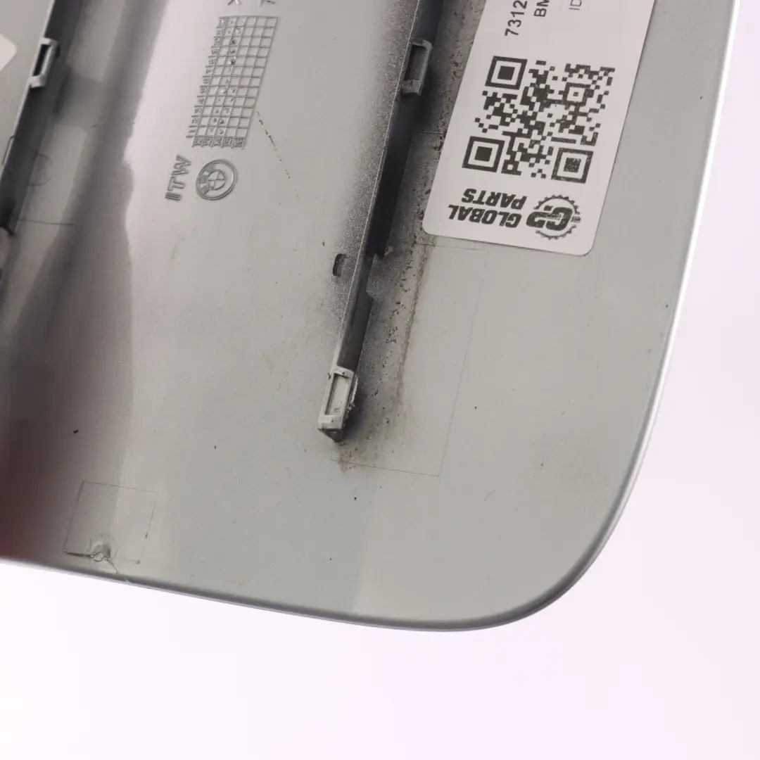 Fill in Kraftstofftankdeckel Gletschersilber Metallic A83 für BMW X5 F15 mit Teilenummer 7312316 BMW X5 F15 Fill in Kraftstofftankdeckel Gletschersilber Metallic A83 - SKU 7312316-GSB - Teilenummer 7312316