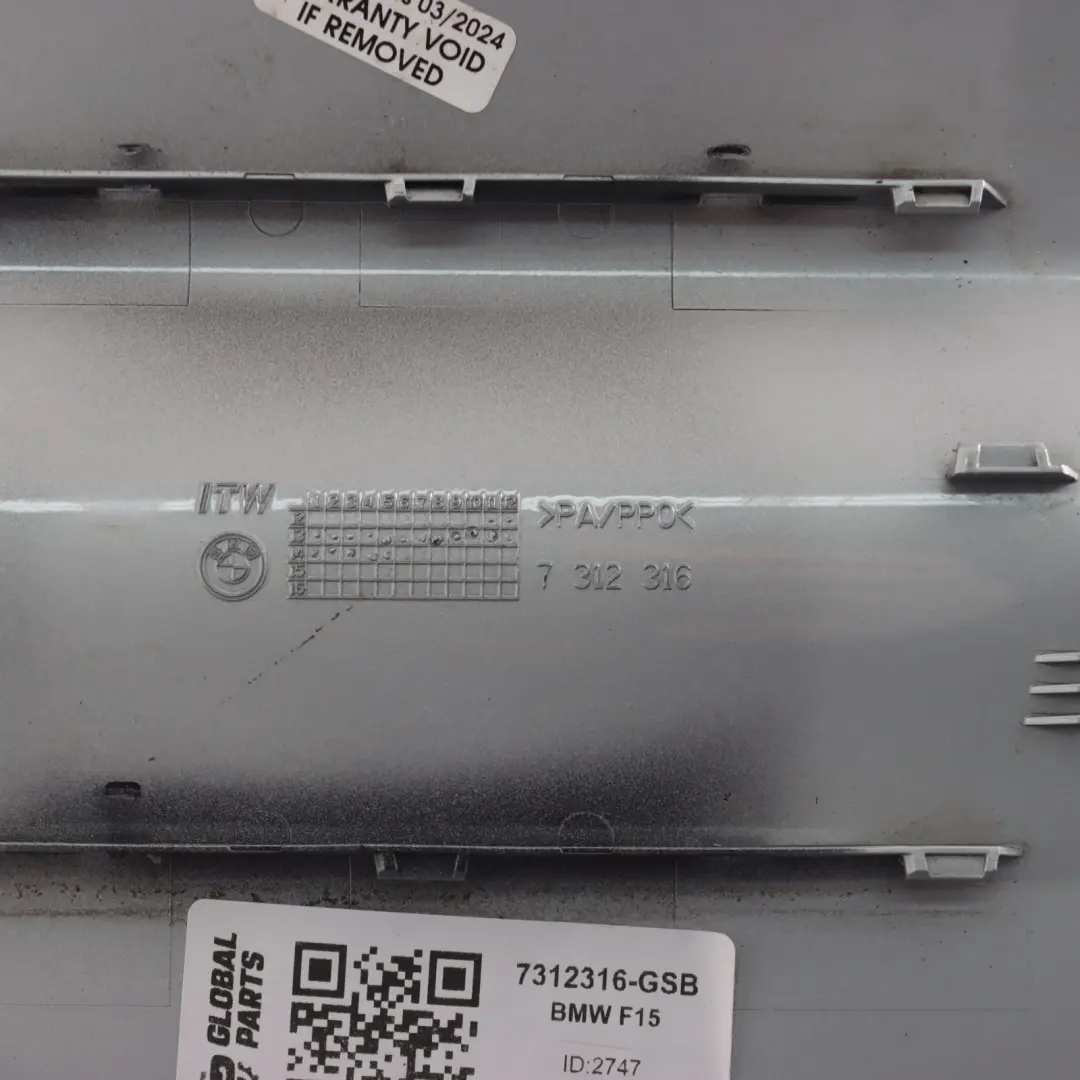 Fill in Fuel Filler Cover Cap Glacier Silver Metallic A83 to BMW X5 F15 with Part number 7312316 BMW X5 F15 Fill in Fuel Filler Cover Cap Glacier Silver Metallic A83 - SKU 7312316-GSB - Part number 7312316