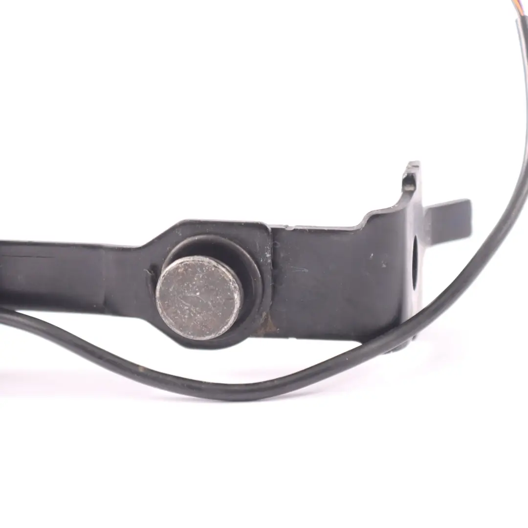  Loquet de ceinture BMW X5 F15 Boucle droit de siège arrière noire - SKU 7321414 - Numéro de pièce 7321414