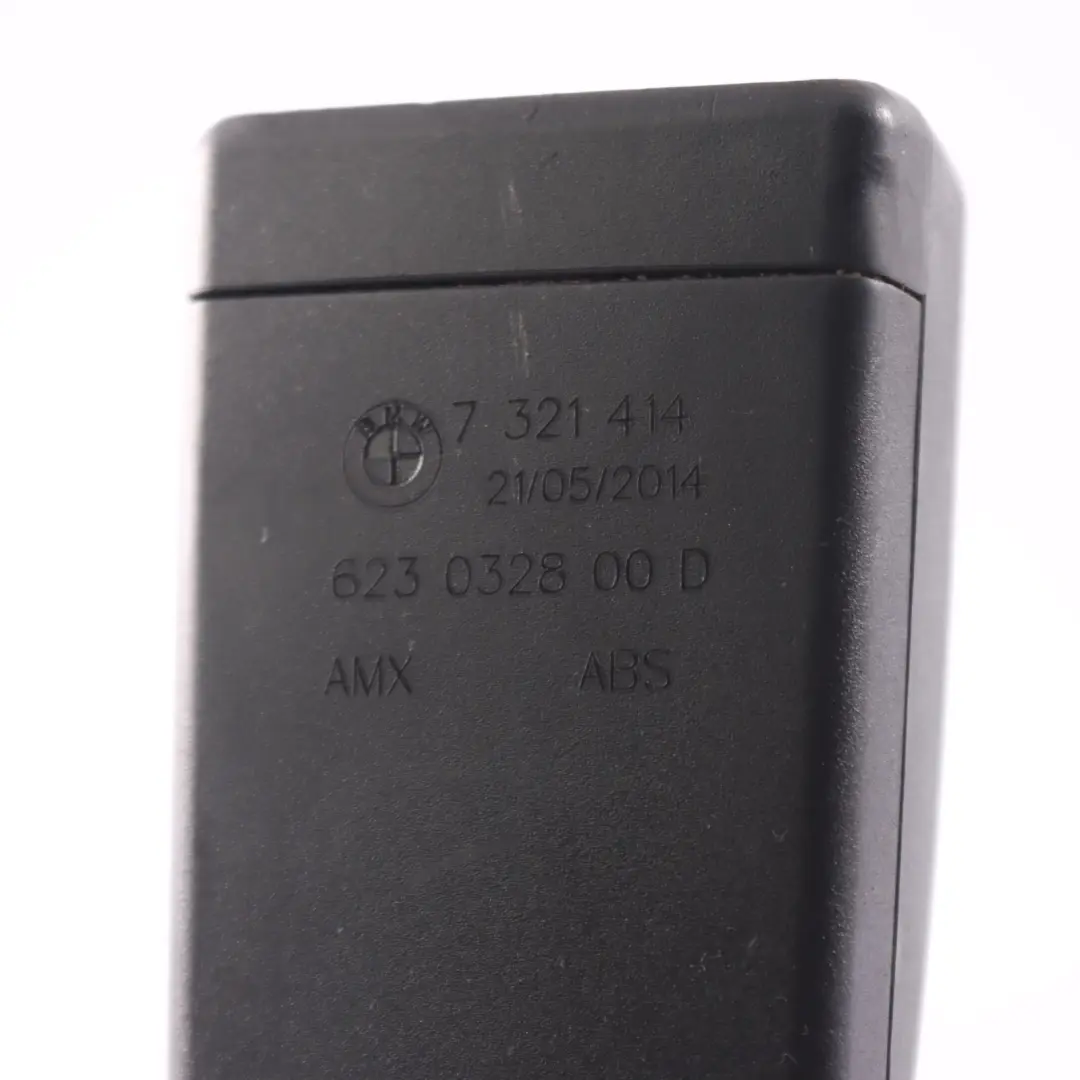  Loquet de ceinture BMW X5 F15 Boucle droit de siège arrière noire - SKU 7321414 - Numéro de pièce 7321414
