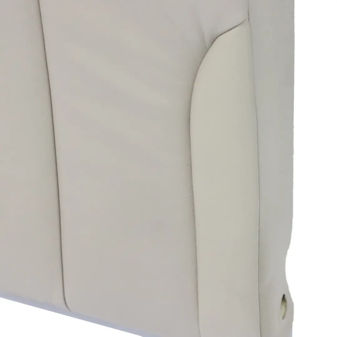 Oparcie Fotela Prawy Tył Pokrycie Oparcia Skóra Oyster do BMW F34 GT o numerze 7326640 BMW F34 GT Oparcie Fotela Prawy Tył Pokrycie Oparcia Skóra Oyster - SKU 7326640 - Numer Części 7326640