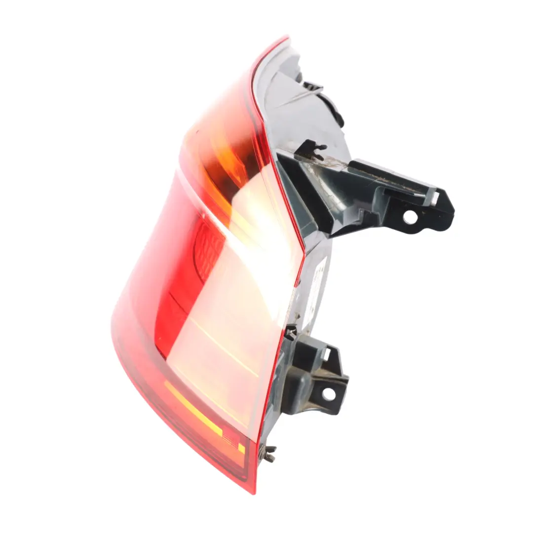 Outer Rear Left N/S Lamp Side Panel Light to BMW F46 with Part number 7330473 BMW F46 Outer Rear Left N/S Lamp Side Panel Light - SKU 7330473 - Part number 7330473