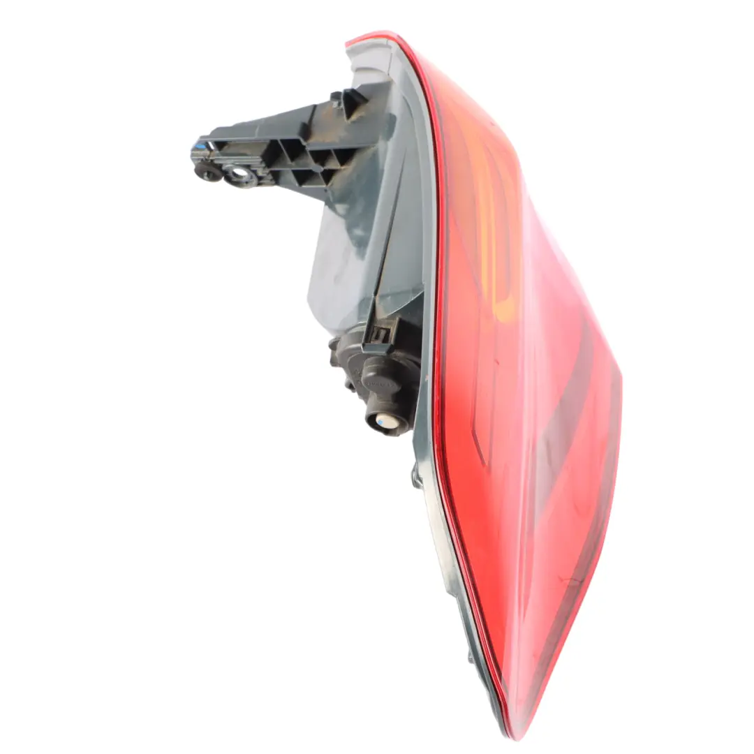 Outer Rear Left N/S Lamp Side Panel Light to BMW F46 with Part number 7330473 BMW F46 Outer Rear Left N/S Lamp Side Panel Light - SKU 7330473 - Part number 7330473