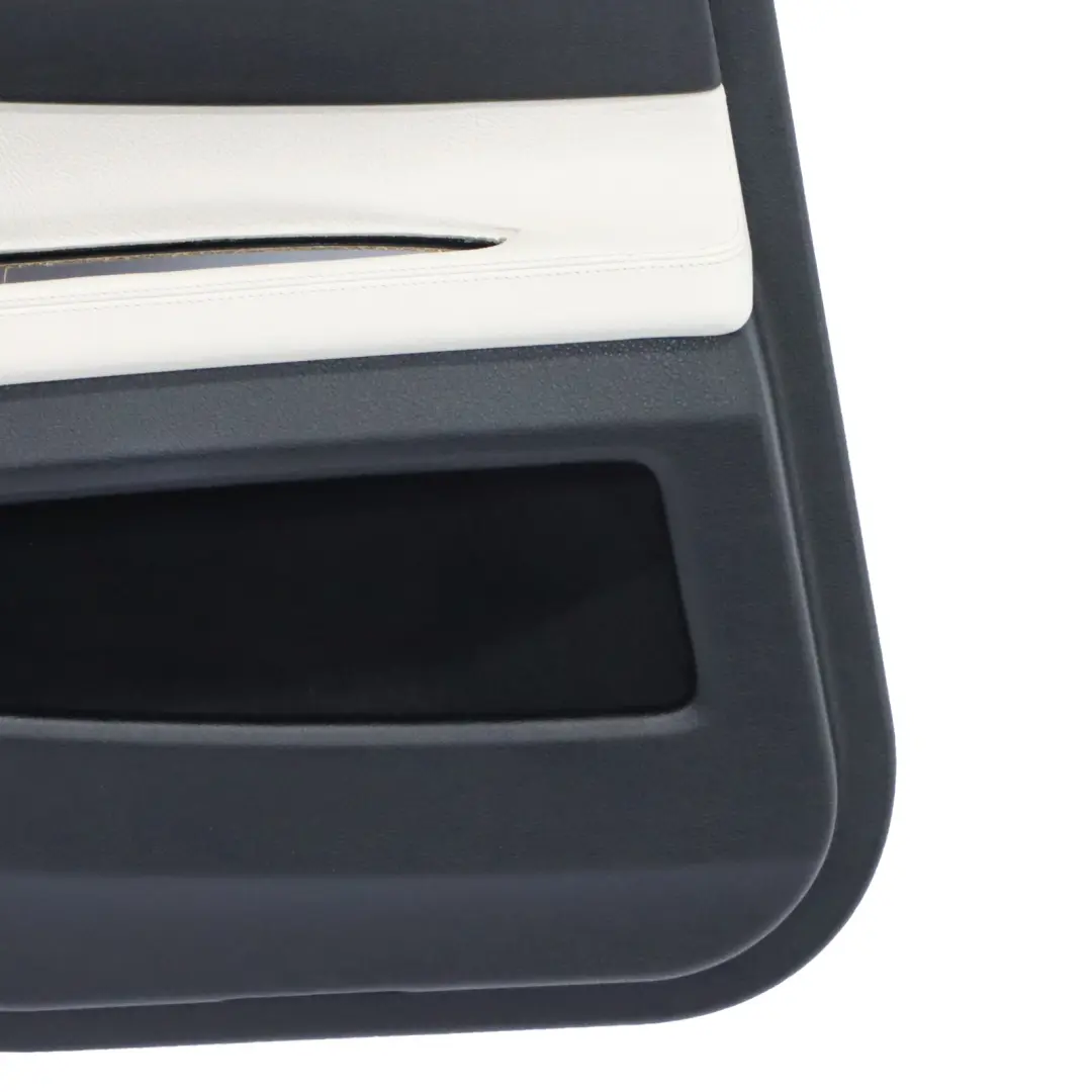 Panneau de garniture arrière gauche Carte de porte Cuir Blanc pour BMW F01 LCI à propos du numéro de pièce 7332905 BMW F01 LCI Panneau de garniture arrière gauche Carte de porte Cuir Blanc - SKU 7332905 - Numéro de pièce 7332905