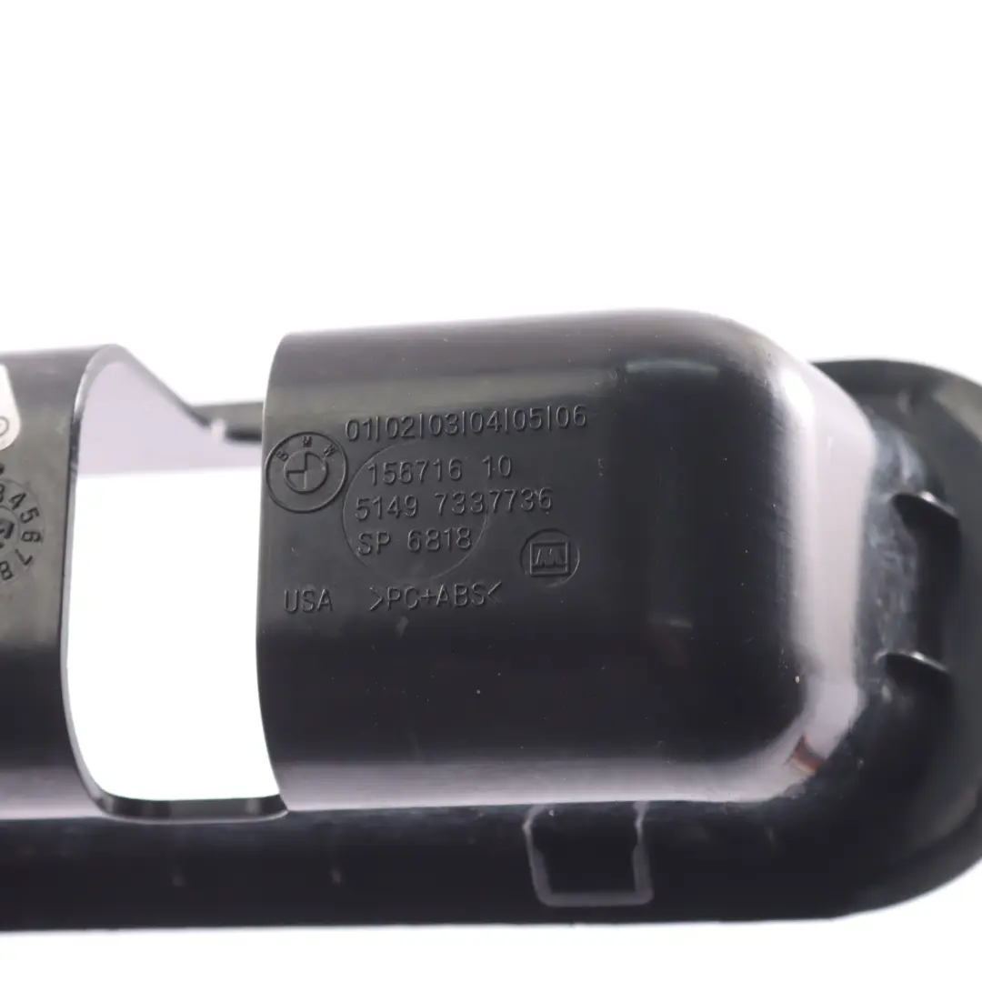 Gancio BMW X5 F15 Coperchio del baule Maniglia di chiusura inserto nero per con numero di parte 7348314 Gancio BMW X5 F15 Coperchio del baule Maniglia di chiusura inserto nero - SKU 7348314 - Numero di parte 7348314