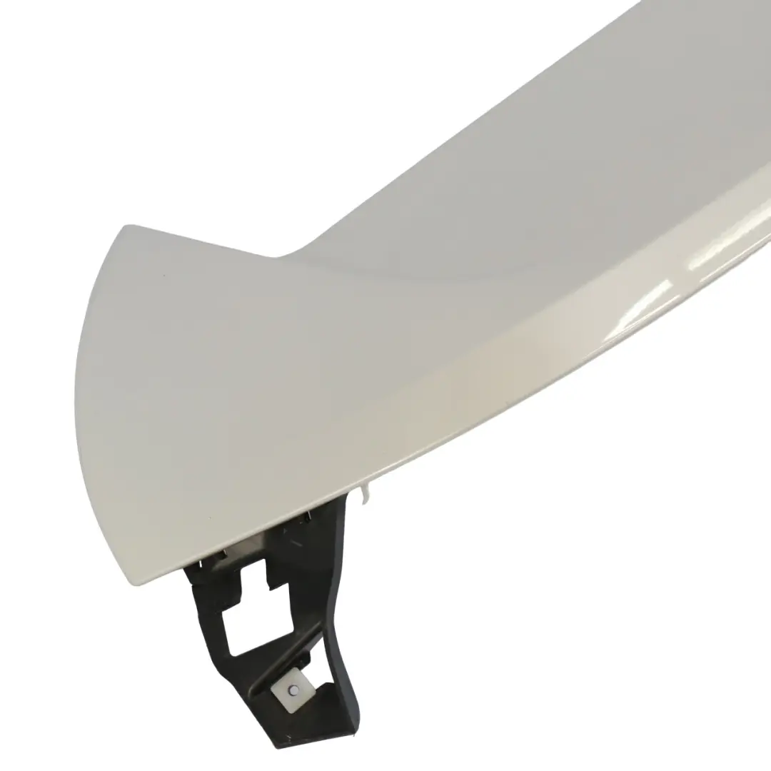 Spoiler trasero Panel superior tapa Blanco Mineral - A96 para BMW F46 Gran Tourer con número de pieza 7349448 BMW F46 Gran Tourer Spoiler trasero Panel superior tapa Blanco Mineral - A96 - SKU 7349448-MW1 - Número de pieza 7349448